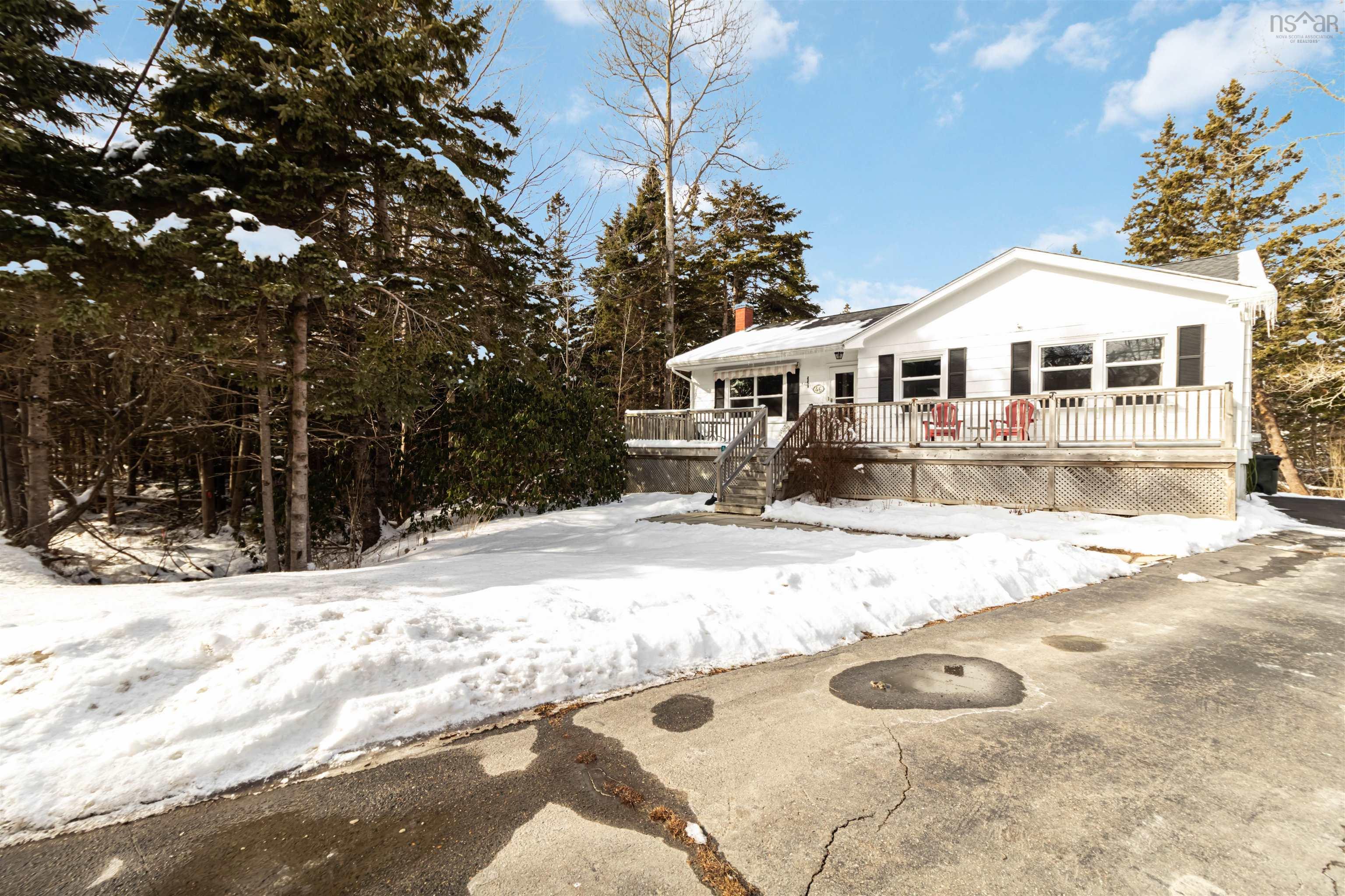 $395,000.00: 46 Highway 3, Hubbards