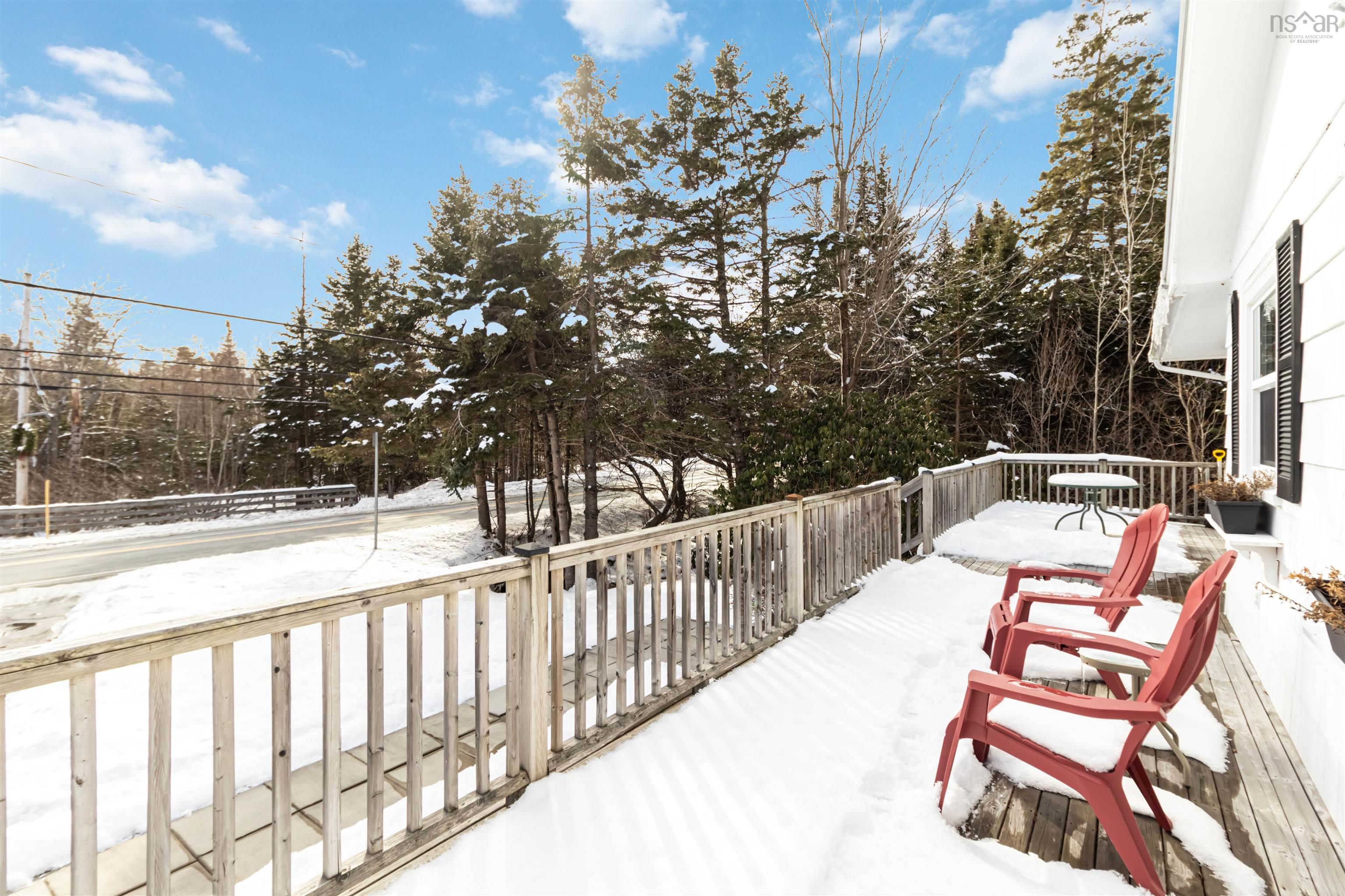 $395,000.00: 46 Highway 3, Hubbards