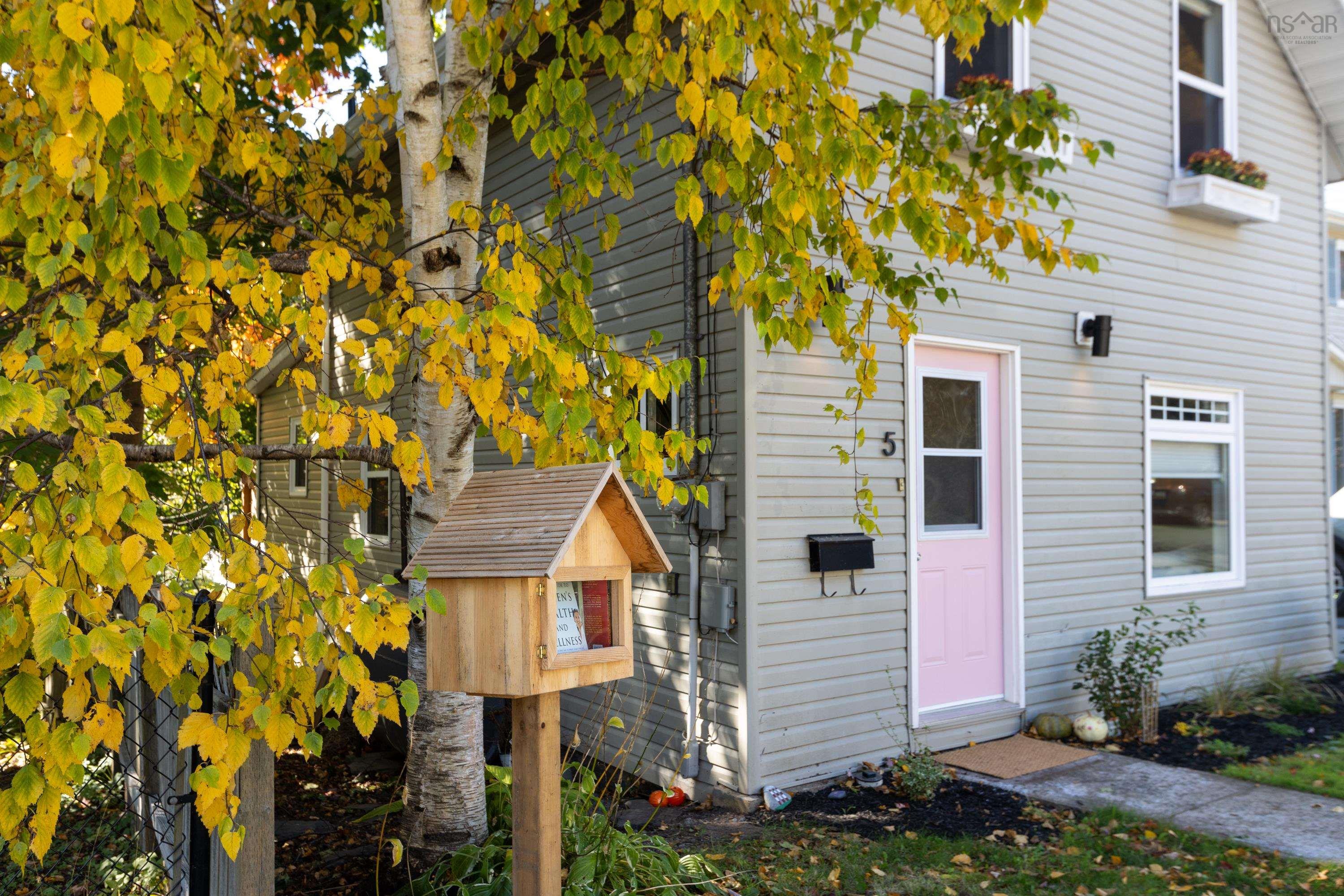 $549,900.00: 5 Summit Street, Dartmouth