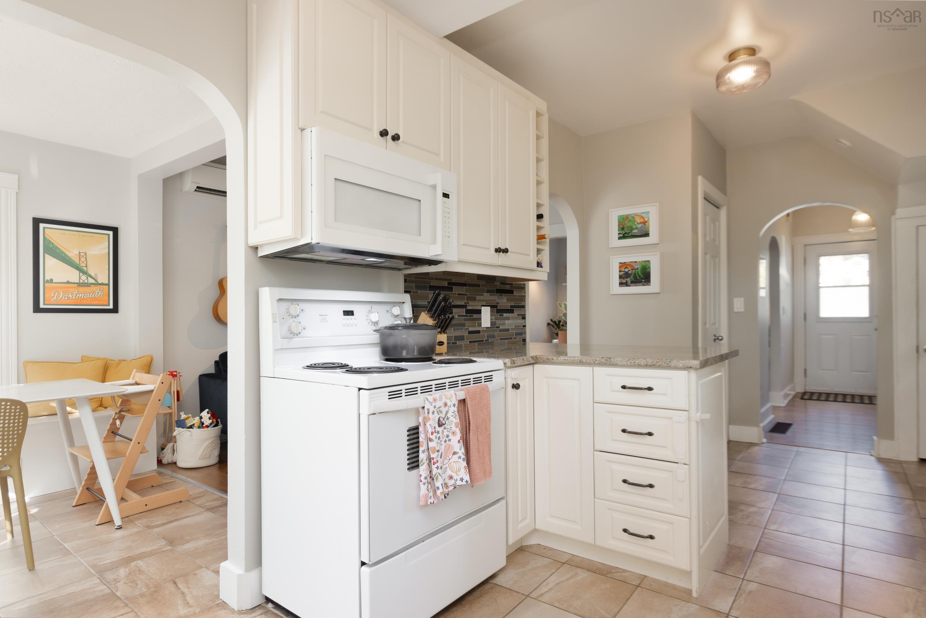 $549,900.00: 5 Summit Street, Dartmouth