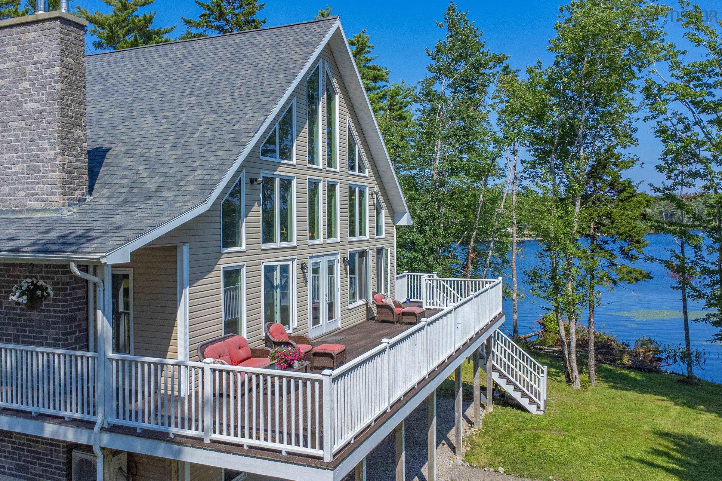 $799,000.00: 320 Canaan Road, Gavelton