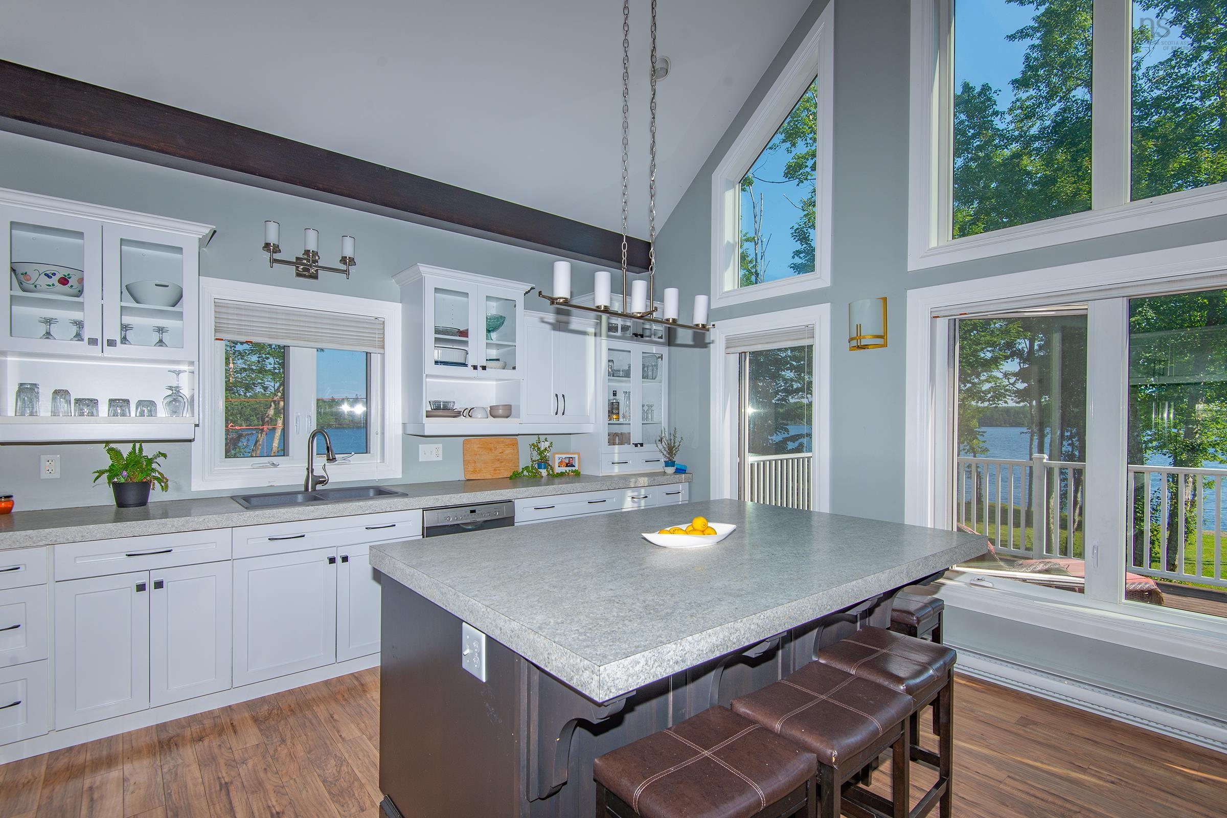 $799,000.00: 320 Canaan Road, Gavelton