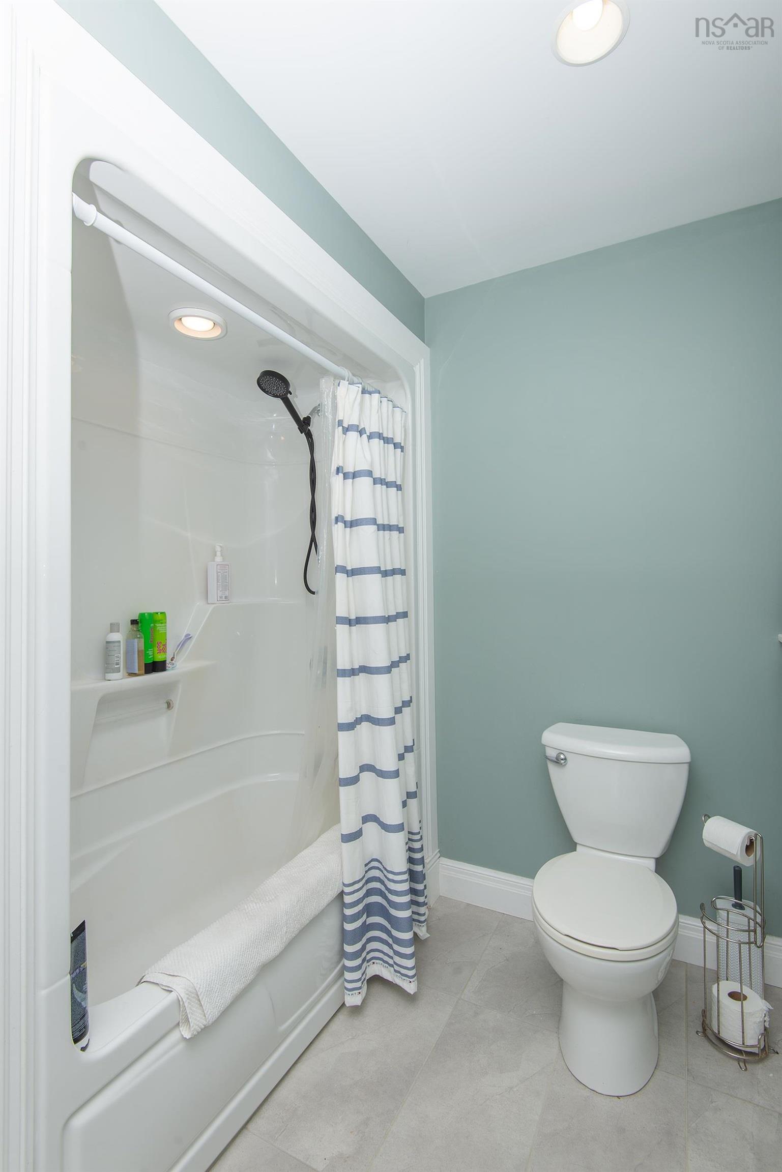 $799,000.00: 320 Canaan Road, Gavelton