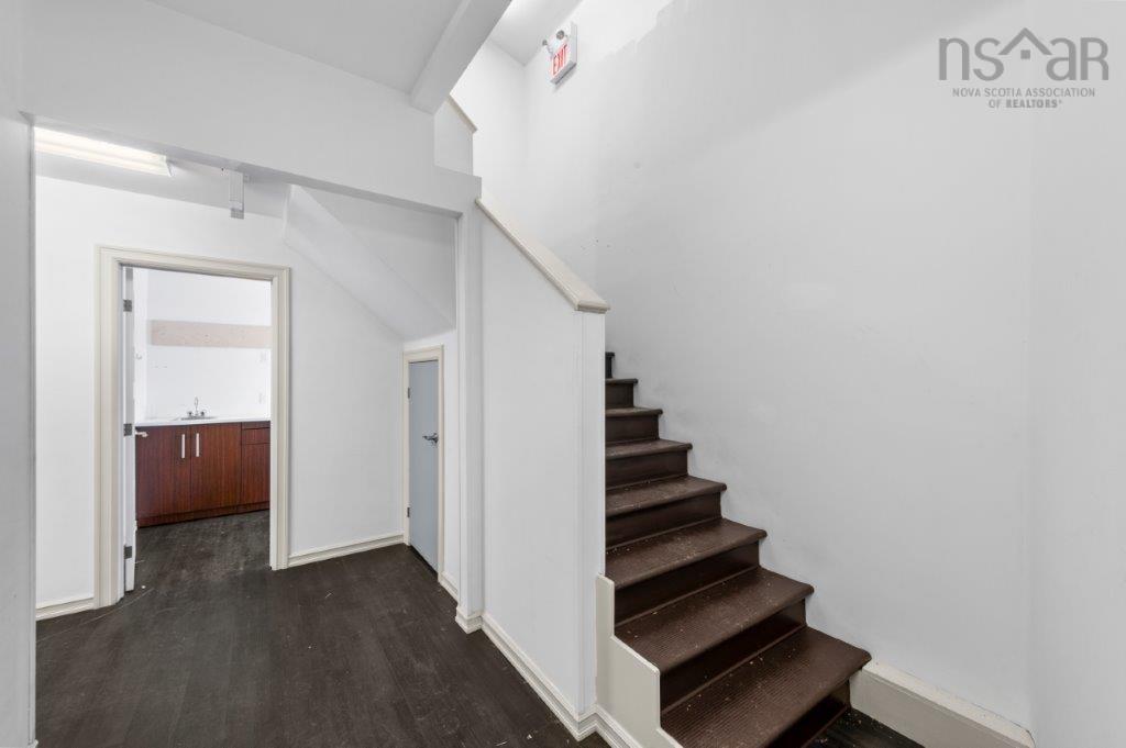 63 Mcquade Lake Crescent, Halifax, NS (MLS 202502715)