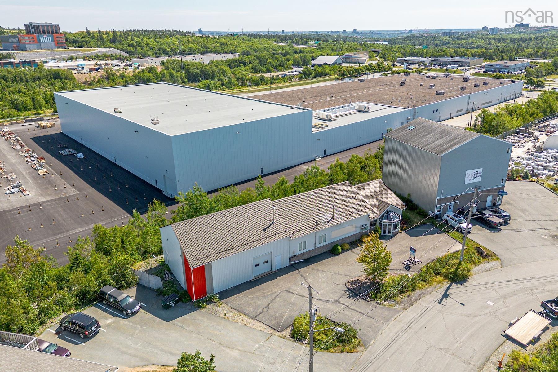 63 Mcquade Lake Crescent, Halifax, NS (MLS 202502715)