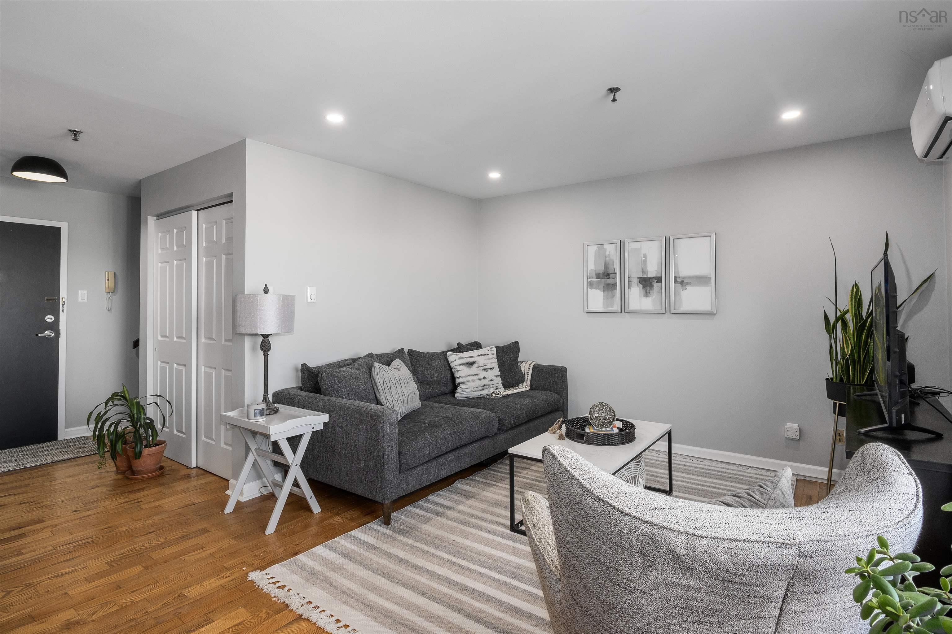 $389,900.00: 203 248 Ross Street, Halifax