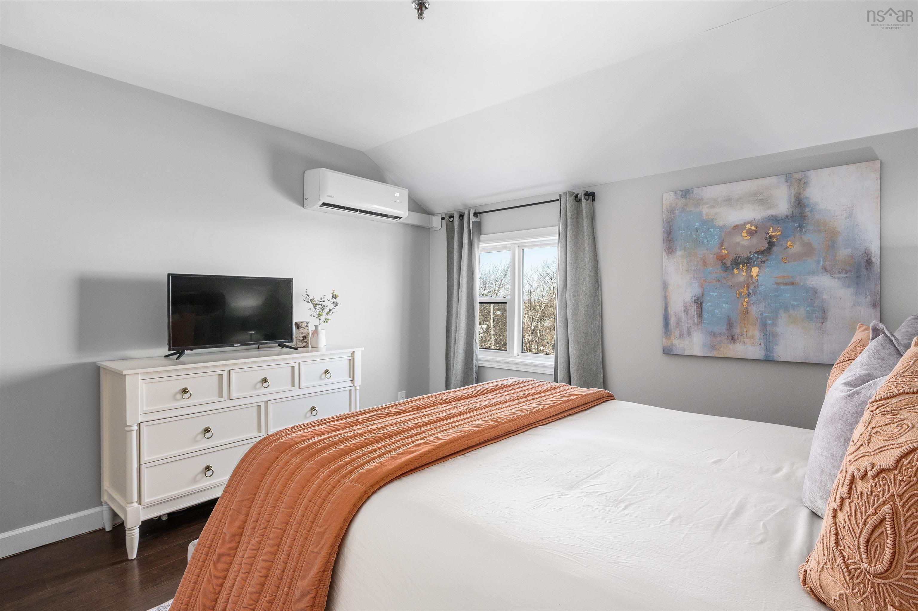 $389,900.00: 203 248 Ross Street, Halifax