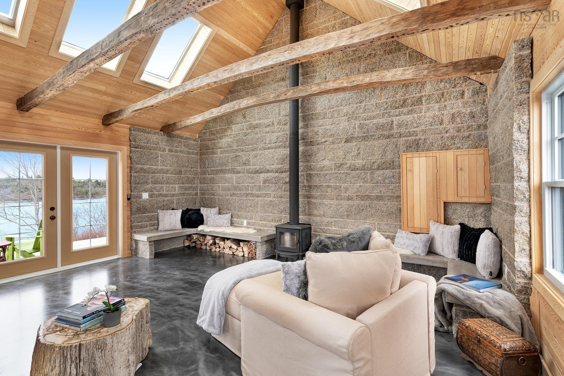 $988,800.00: 317 Stonehurst Road, Stonehurst North