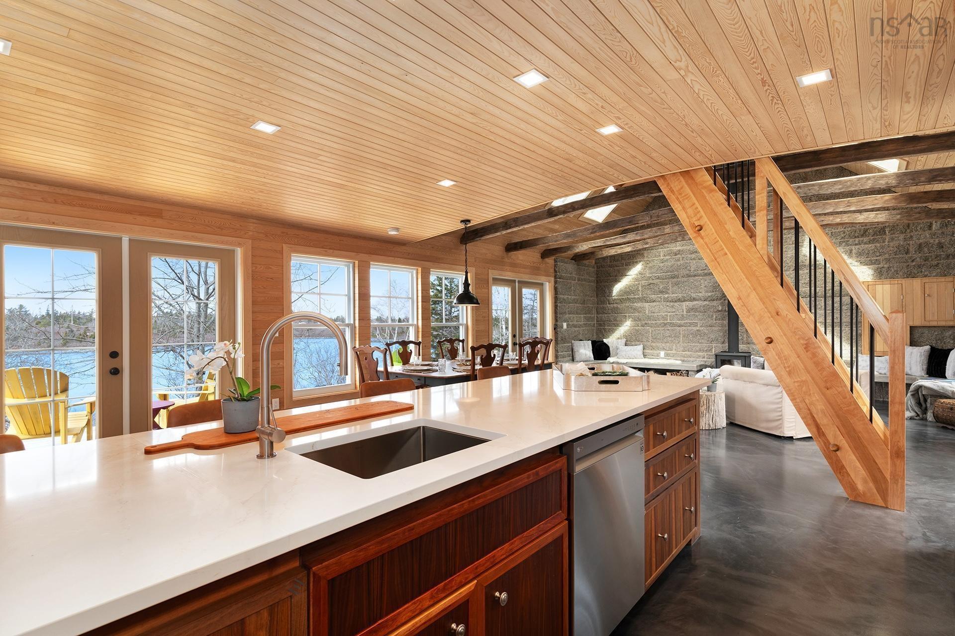 $988,800.00: 317 Stonehurst Road, Stonehurst North