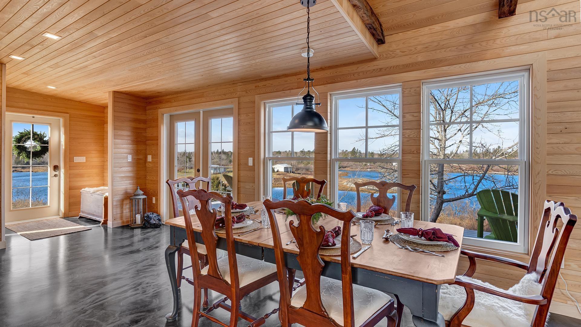 $988,800.00: 317 Stonehurst Road, Stonehurst North