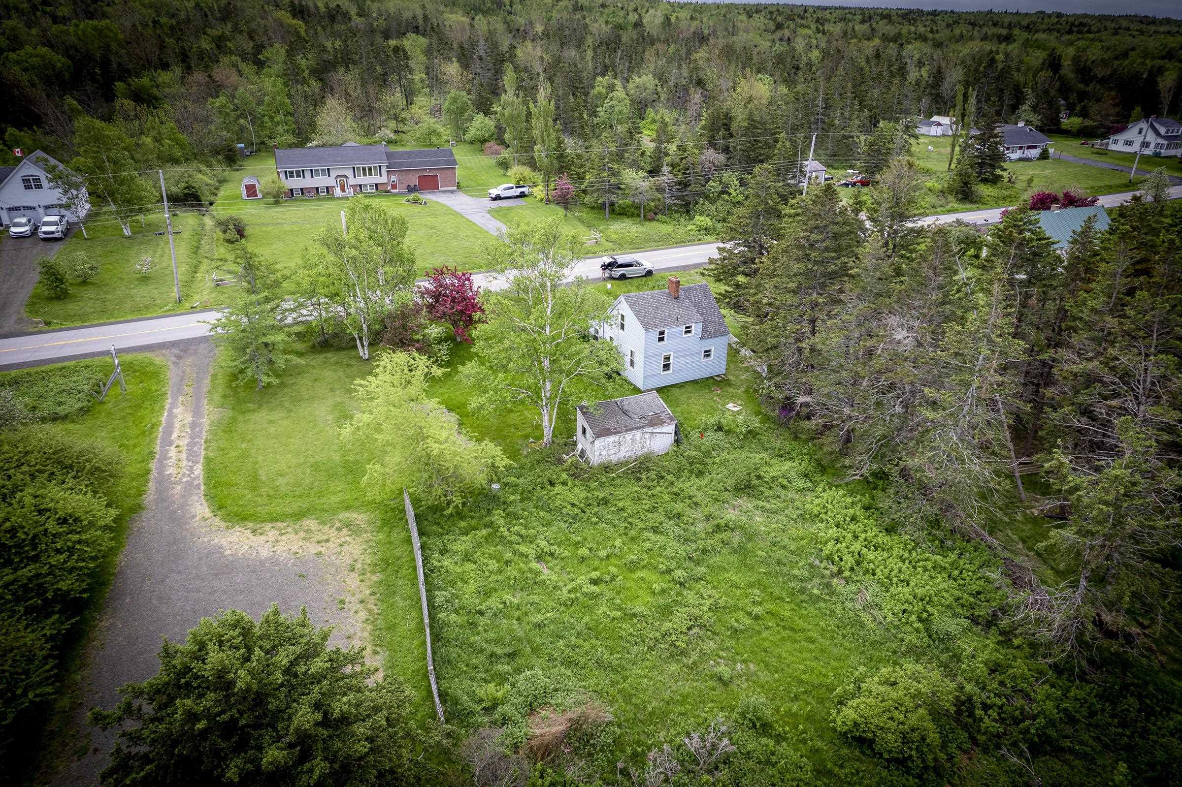 $299,000.00: 6165 Shore Road, Youngs Cove