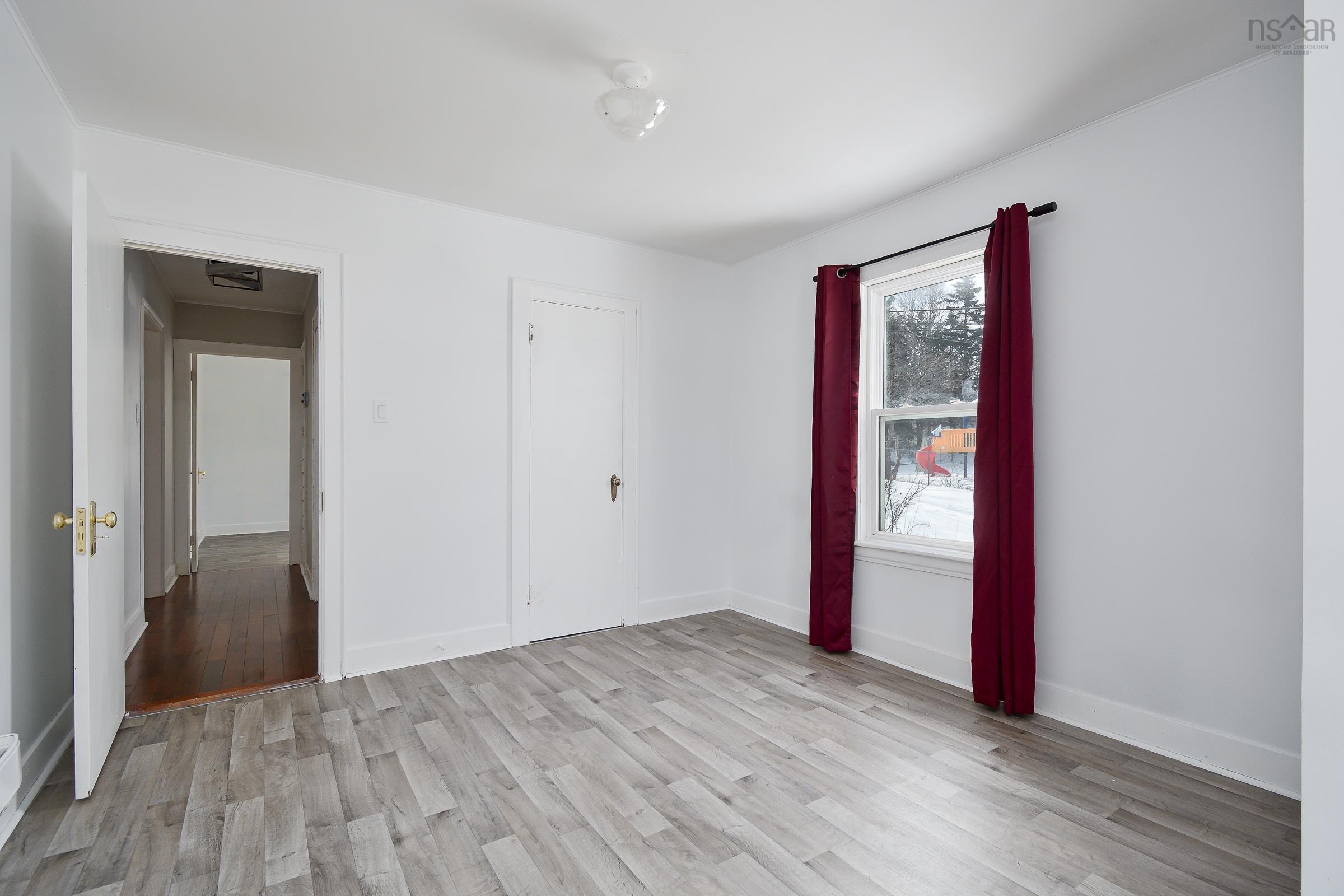 $299,000.00: 1551 Kings Road, Sydney River