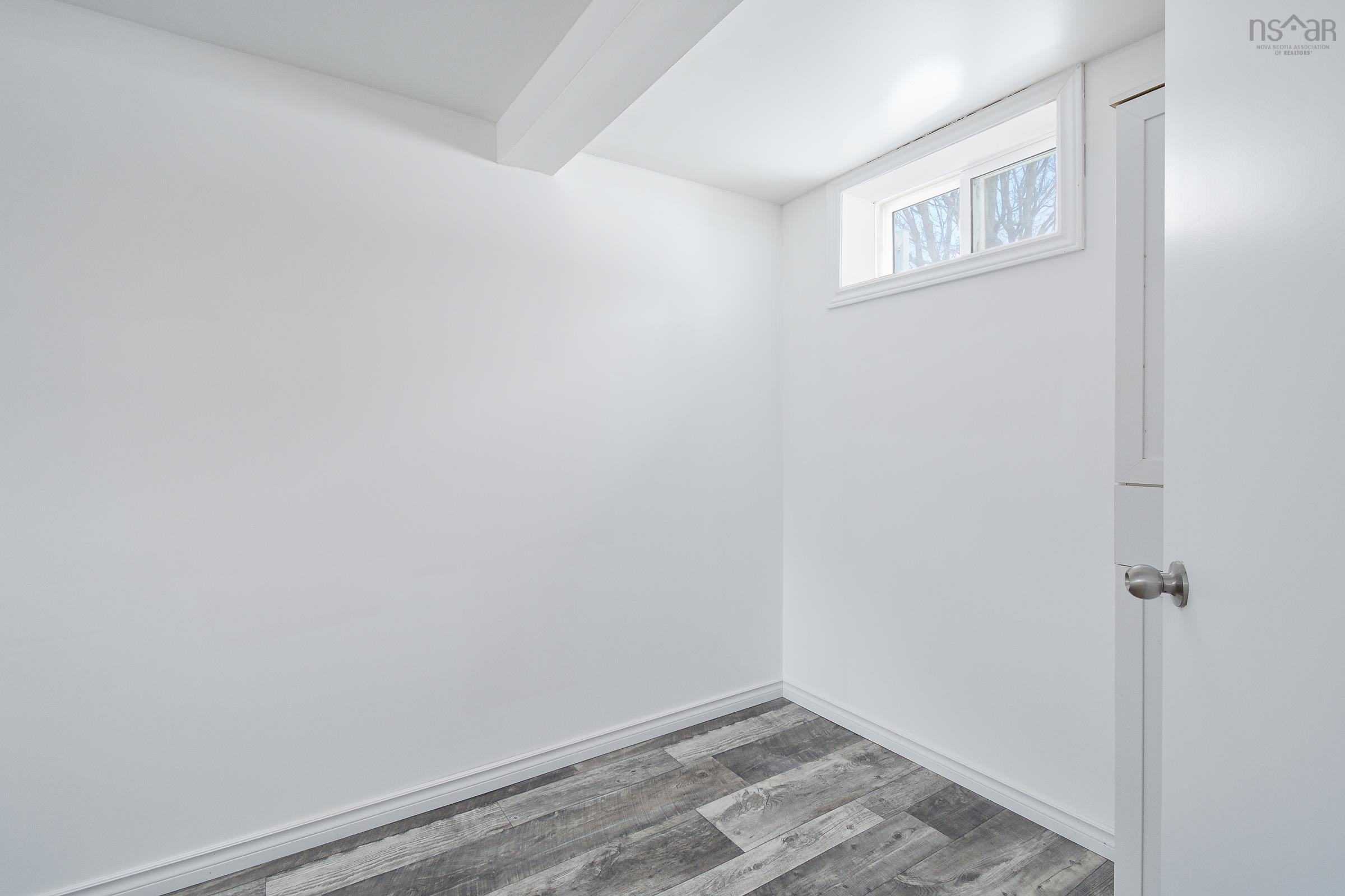 $299,000.00: 1551 Kings Road, Sydney River