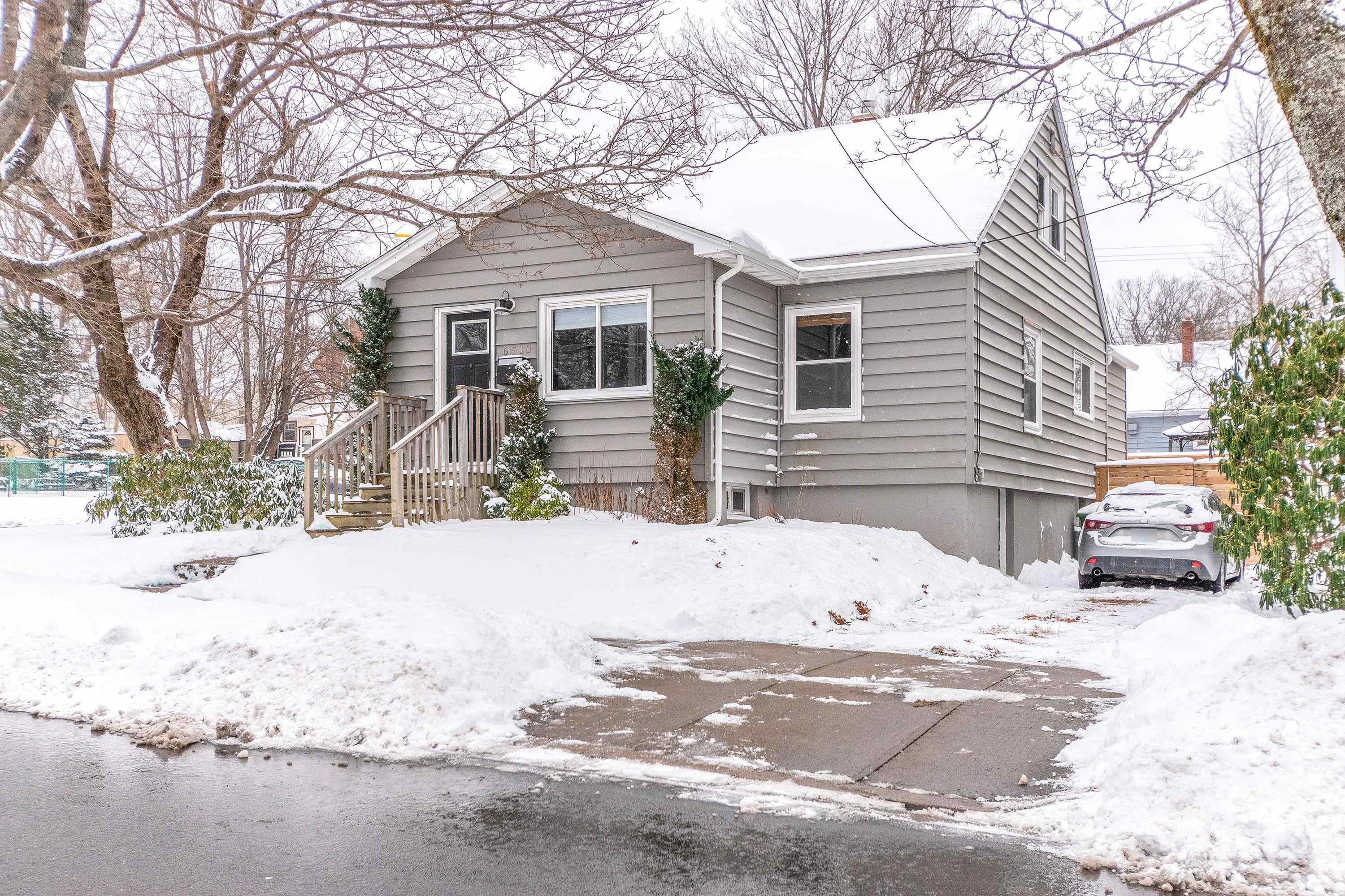 $635,000.00: 6510 Roslyn Road, Halifax