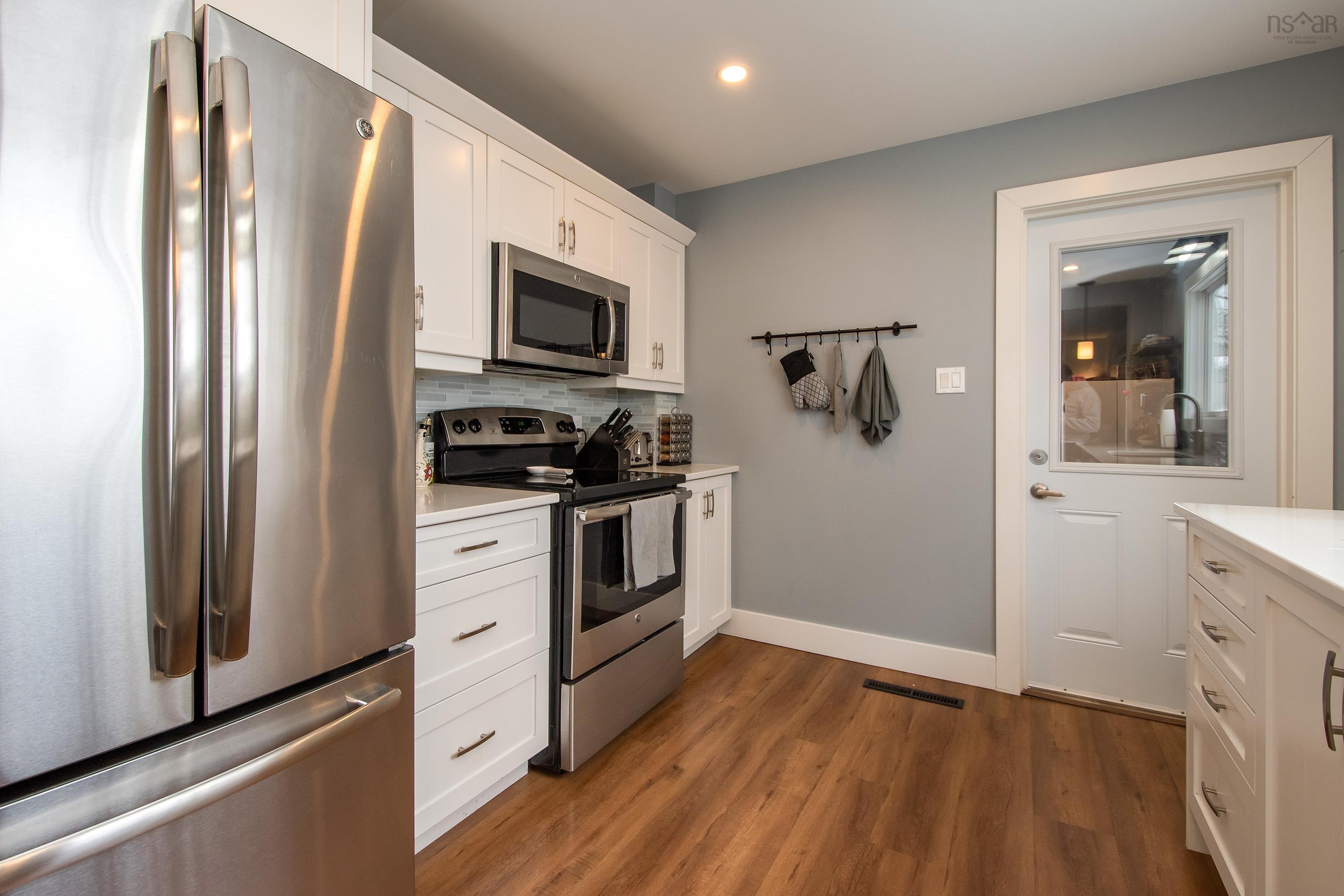 $635,000.00: 6510 Roslyn Road, Halifax