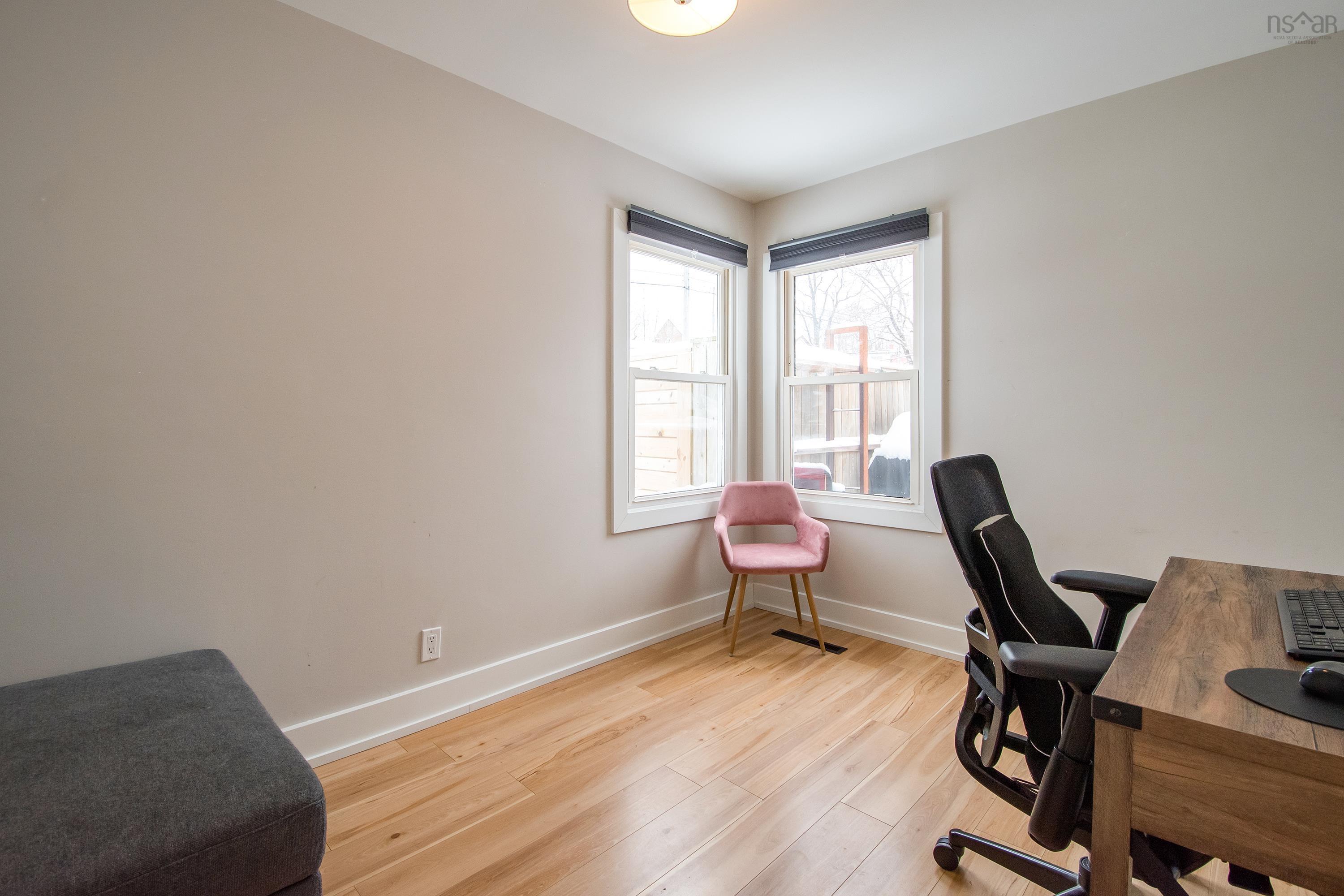 $635,000.00: 6510 Roslyn Road, Halifax