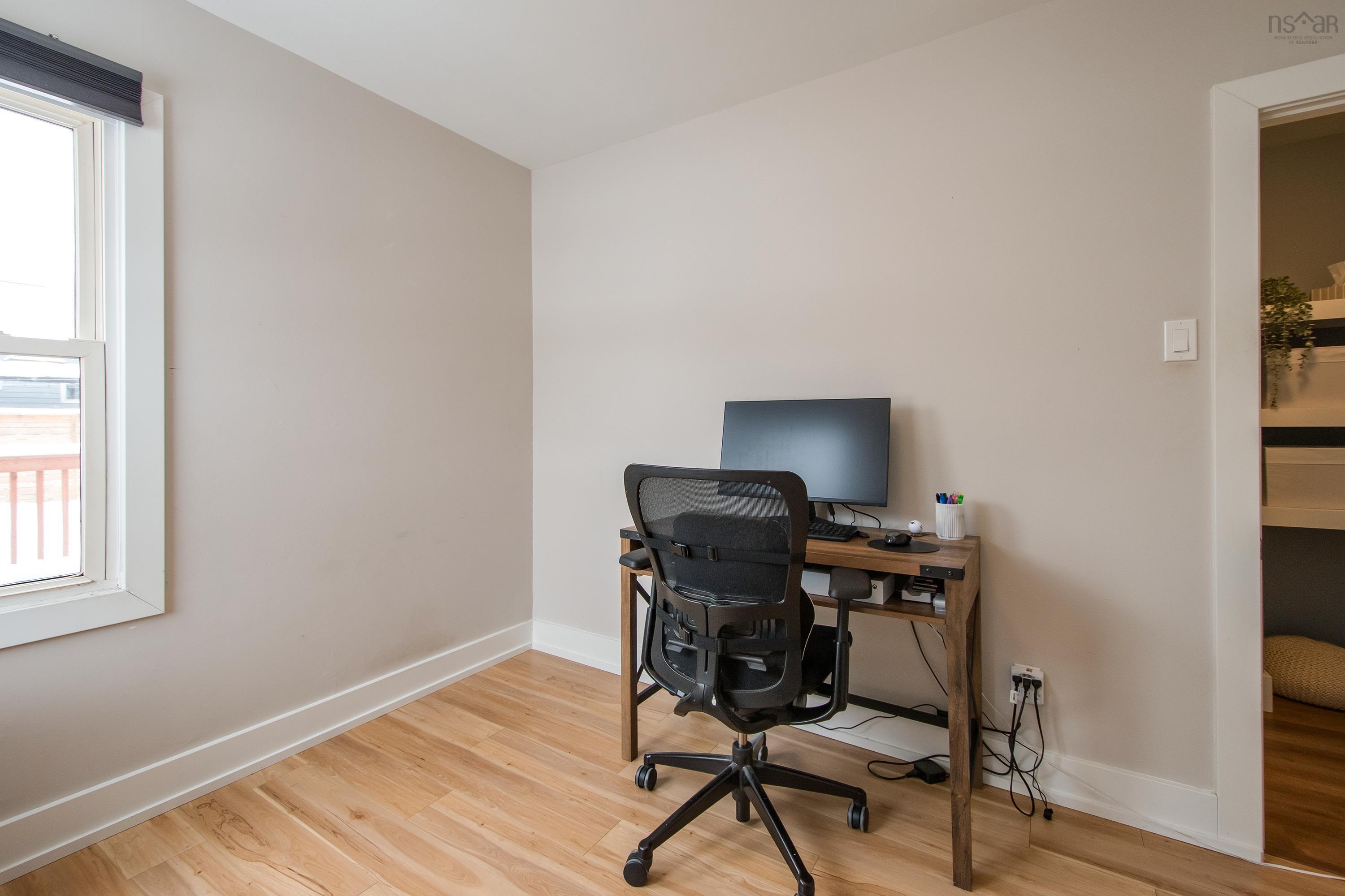 $635,000.00: 6510 Roslyn Road, Halifax