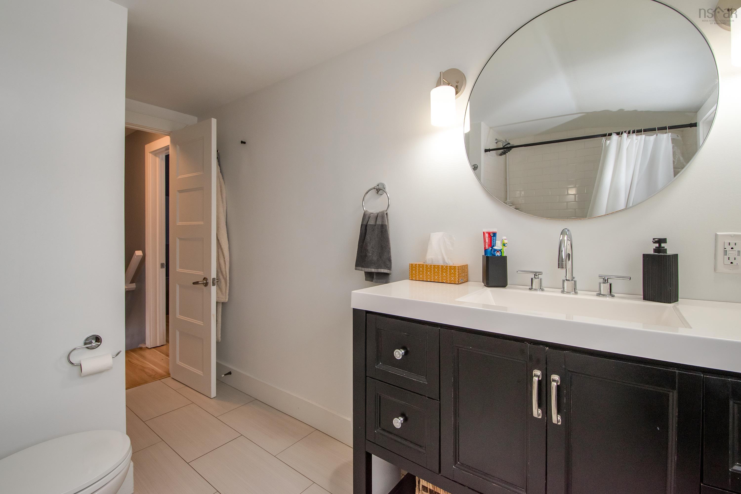 $635,000.00: 6510 Roslyn Road, Halifax