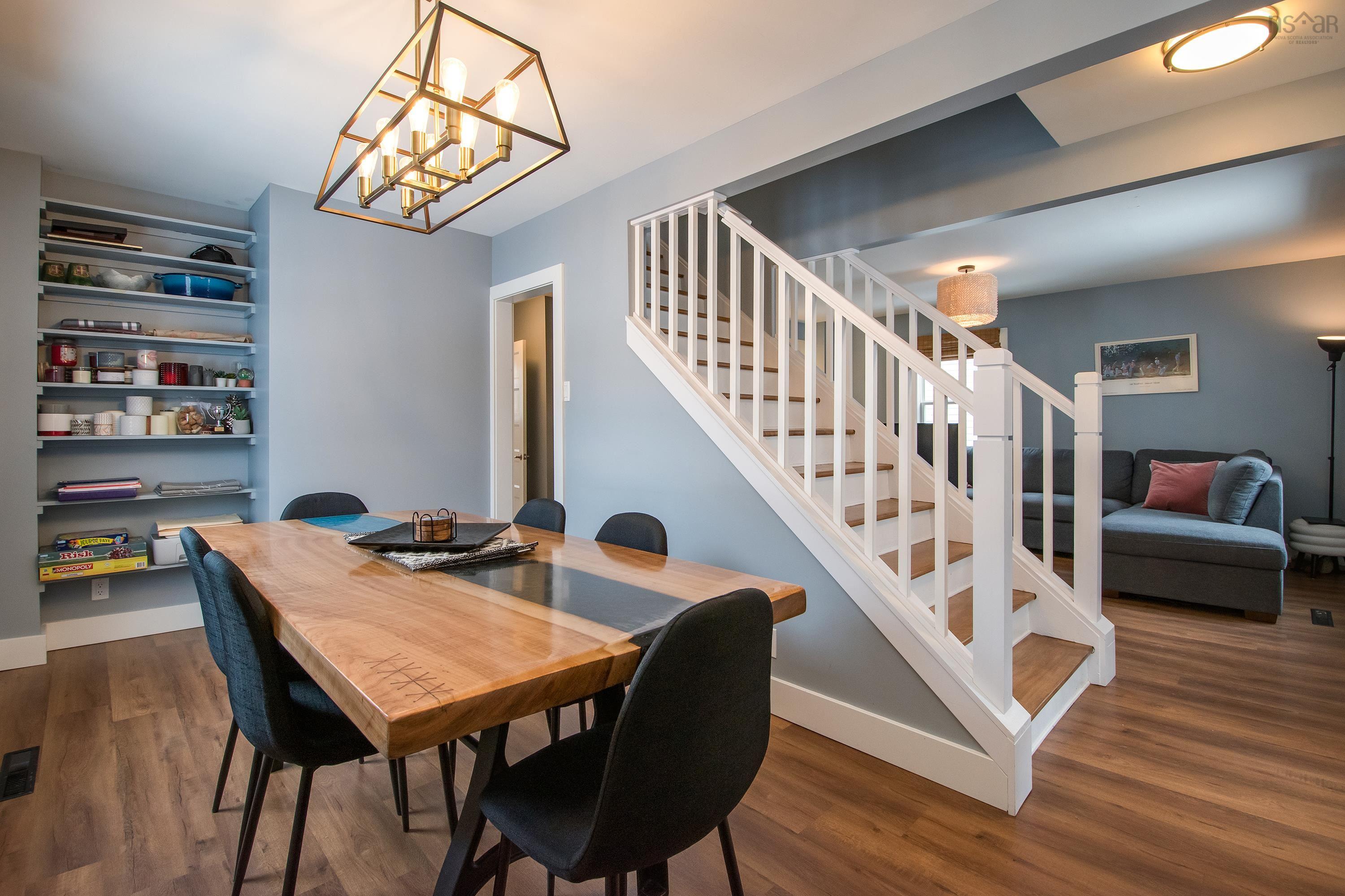 $635,000.00: 6510 Roslyn Road, Halifax