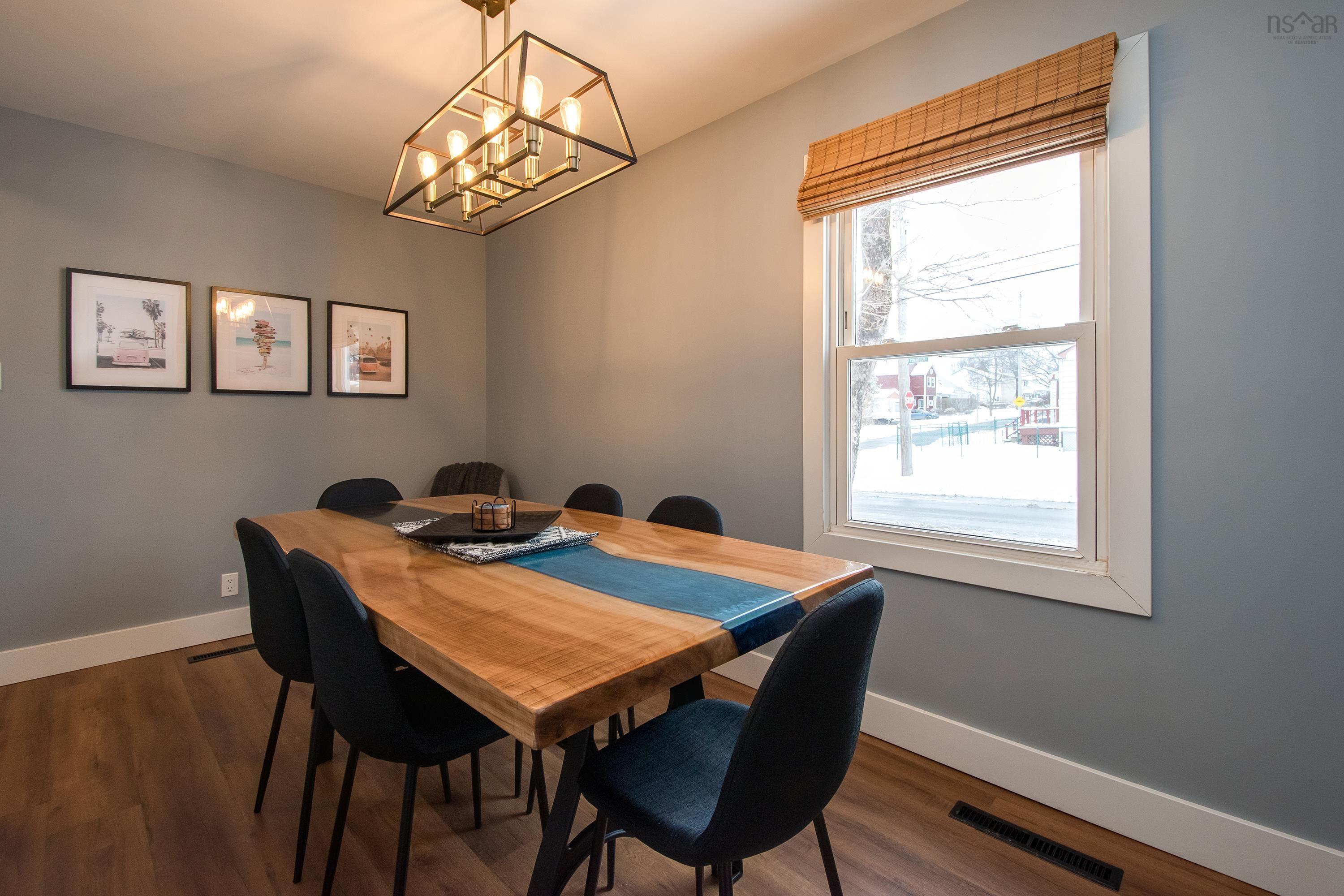 $635,000.00: 6510 Roslyn Road, Halifax
