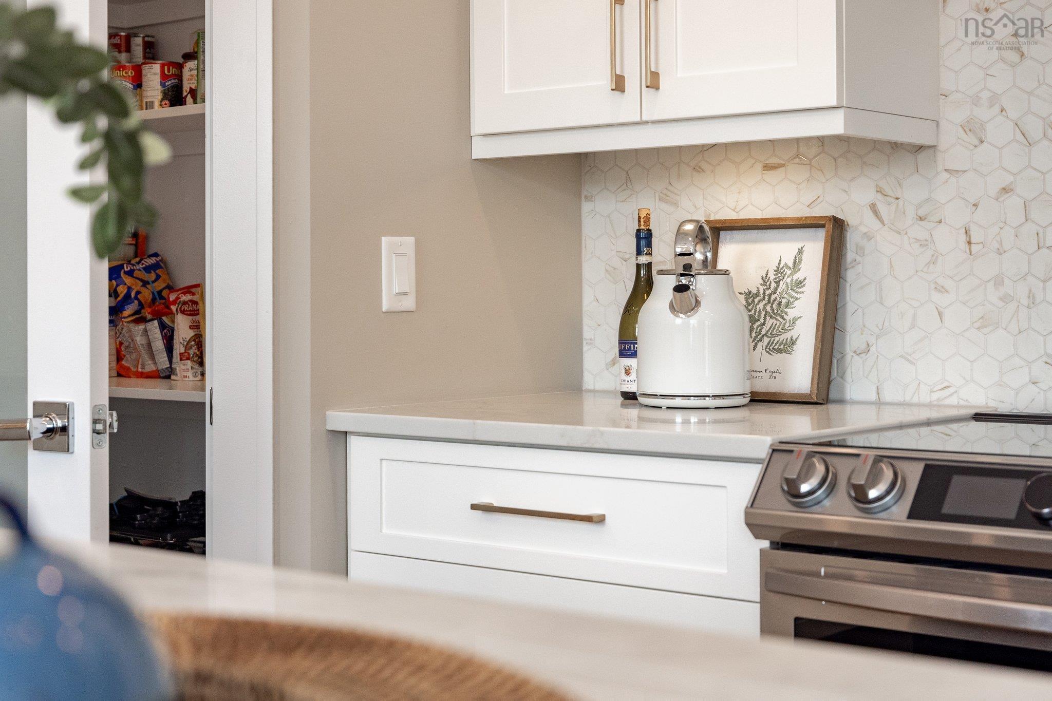 $1,225,000.00: 210 Azure Court, Middle Sackville