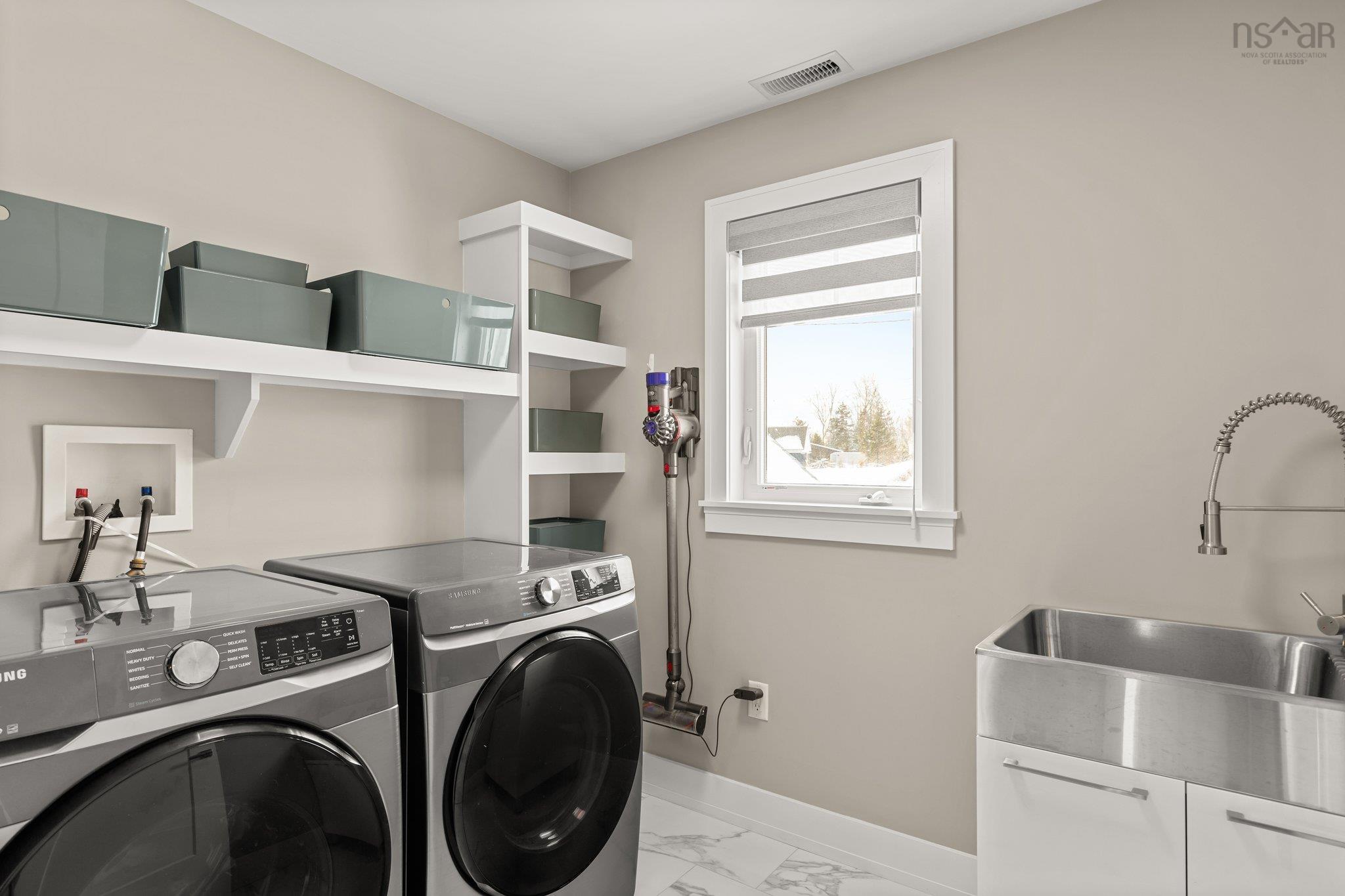 $1,225,000.00: 210 Azure Court, Middle Sackville