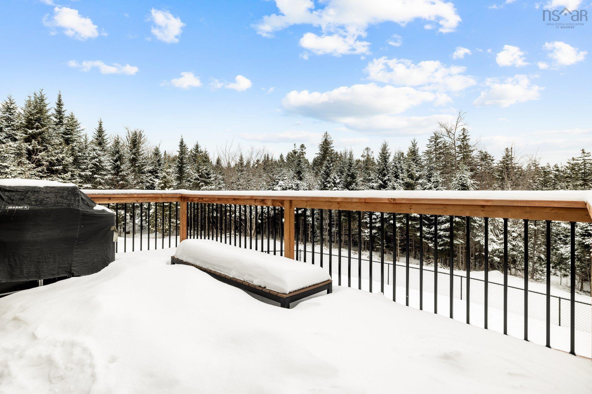 $1,225,000.00: 210 Azure Court, Middle Sackville