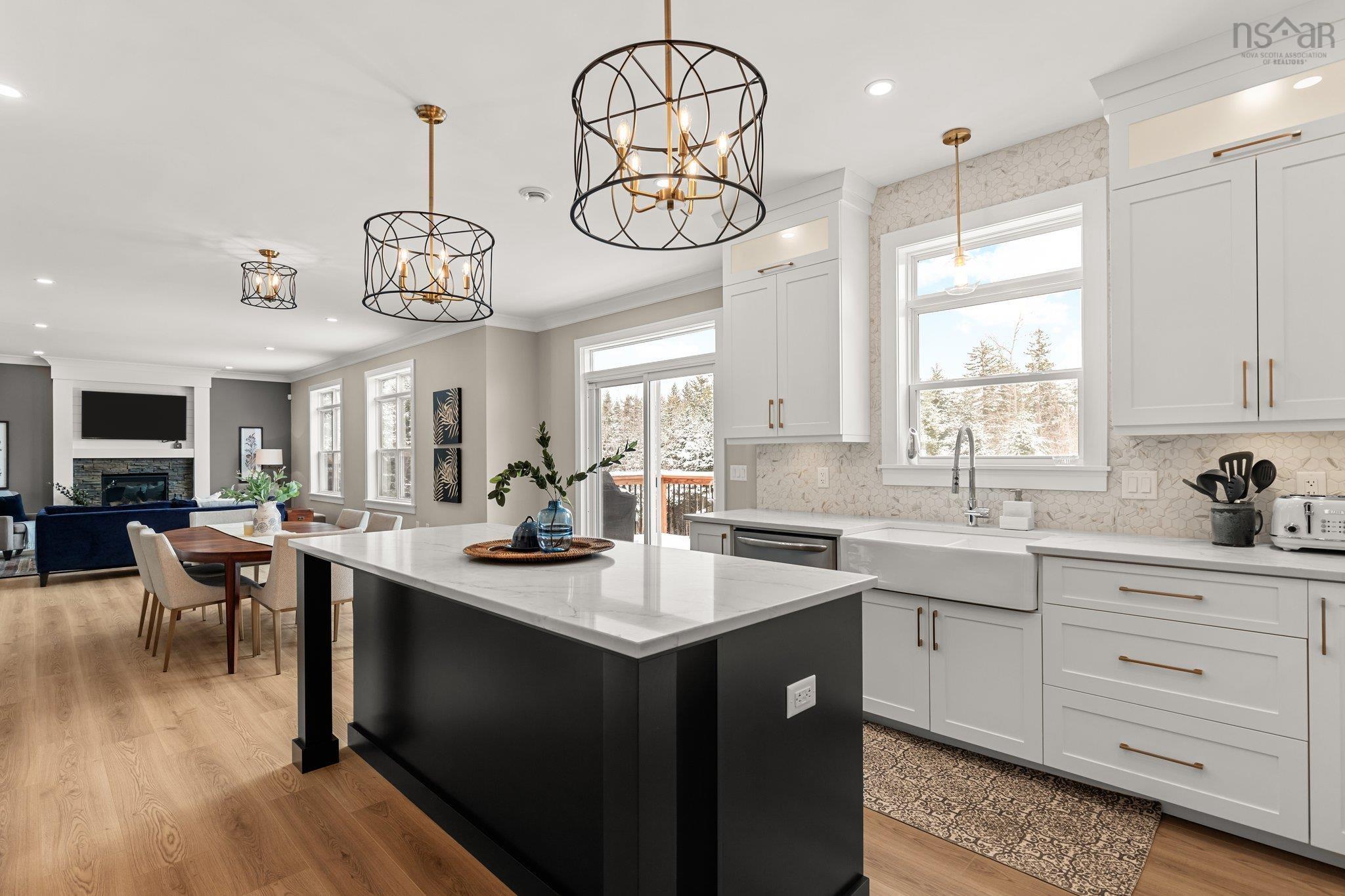 $1,225,000.00: 210 Azure Court, Middle Sackville