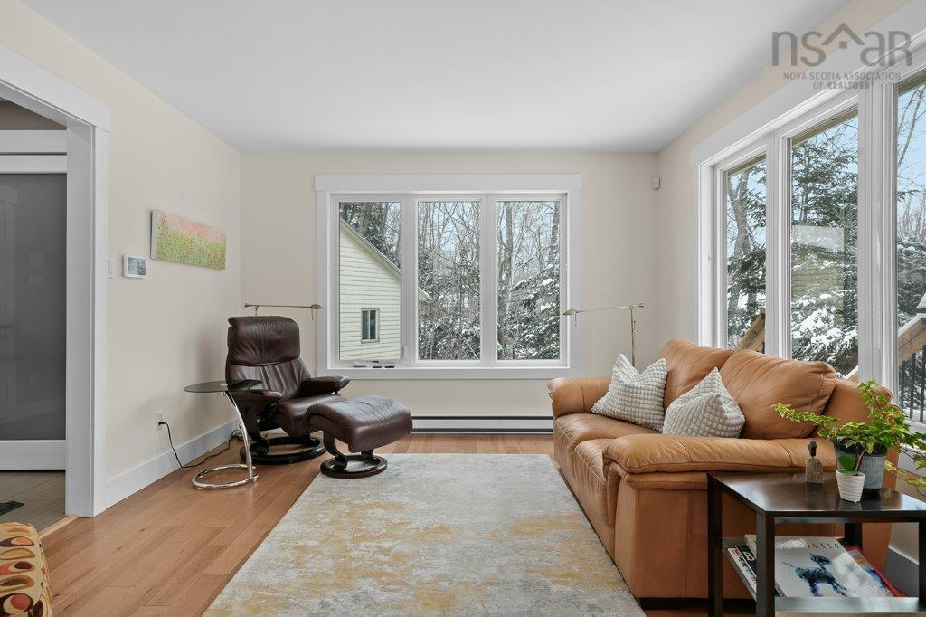 $699,000.00: 2 Kingsway Drive, Stillwater Lake