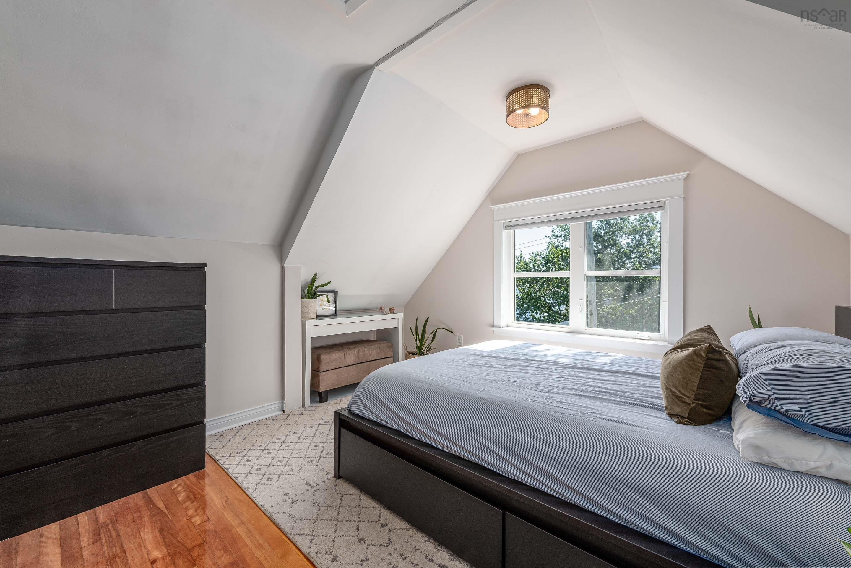 $569,000.00: 2 Scott Street, Dartmouth