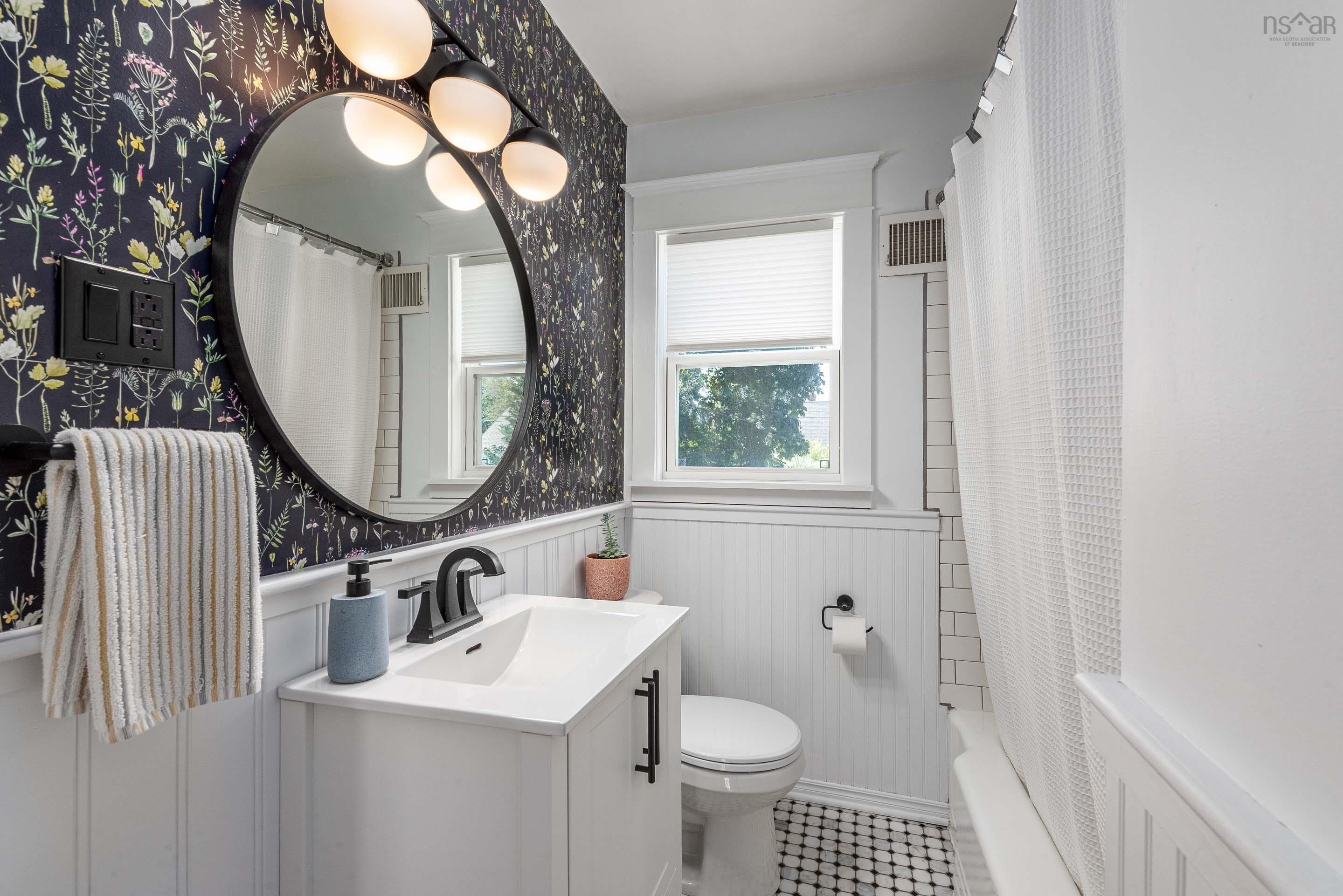 $569,000.00: 2 Scott Street, Dartmouth