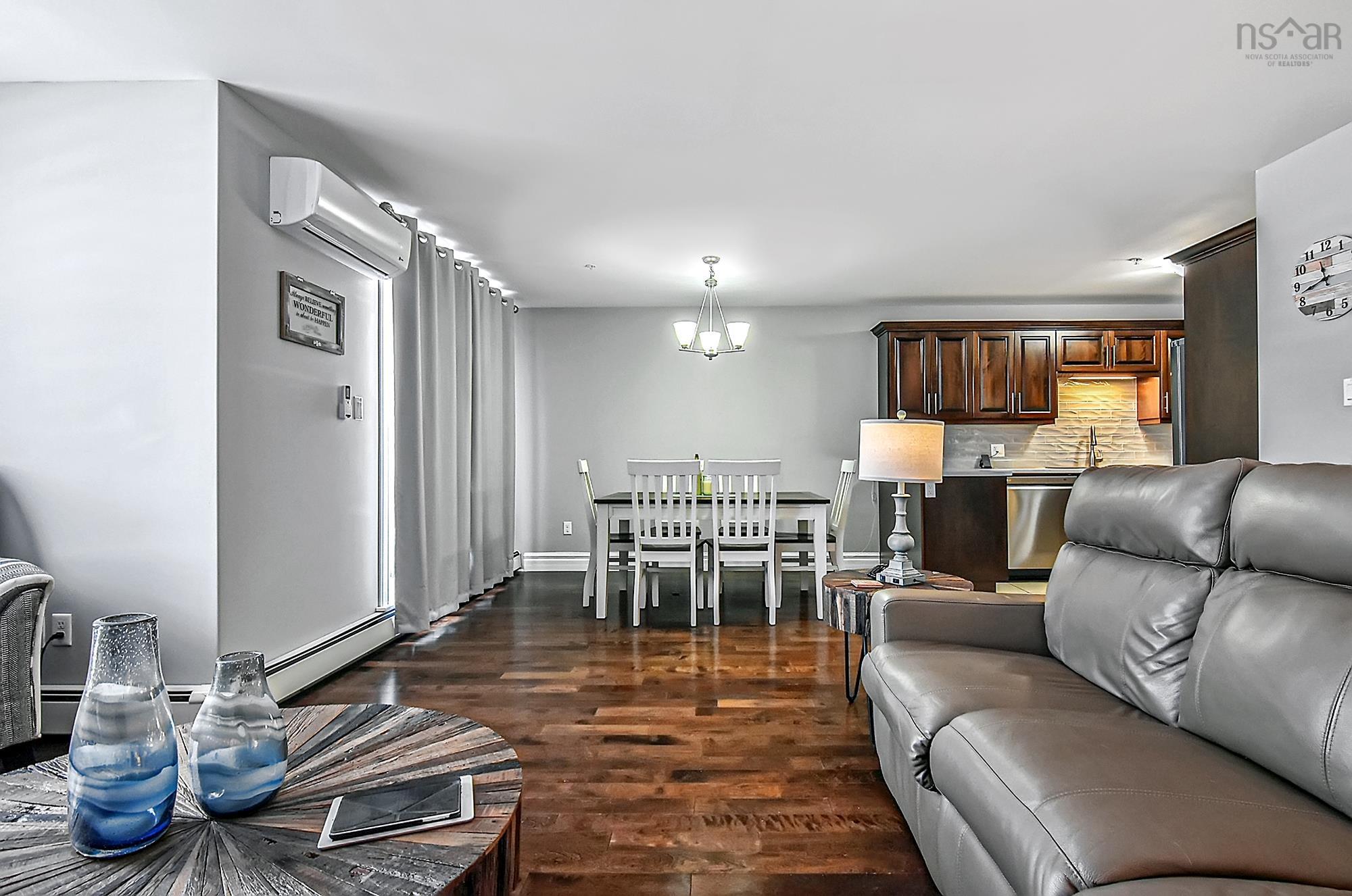 $464,900.00: 411 89 Pebblecreek Crescent, Dartmouth