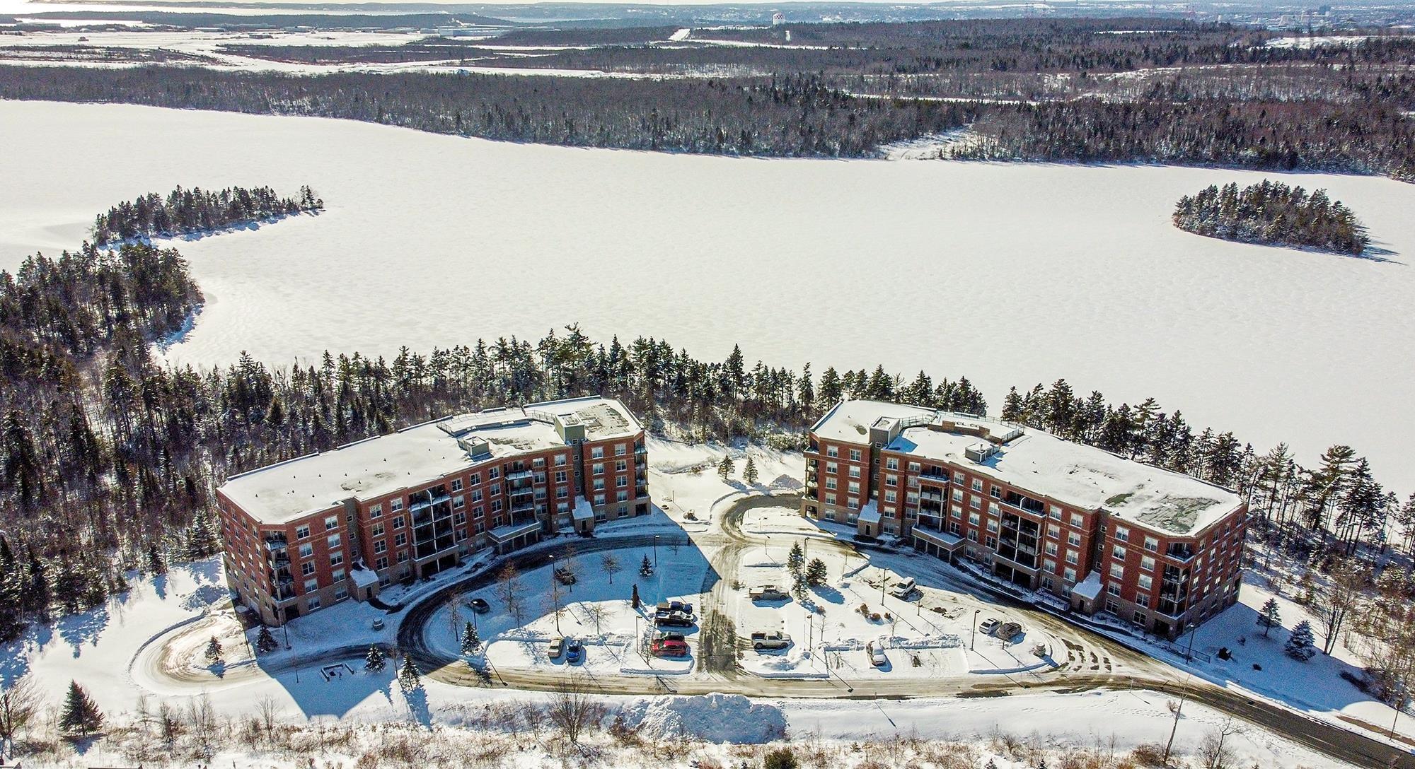 $464,900.00: 411 89 Pebblecreek Crescent, Dartmouth