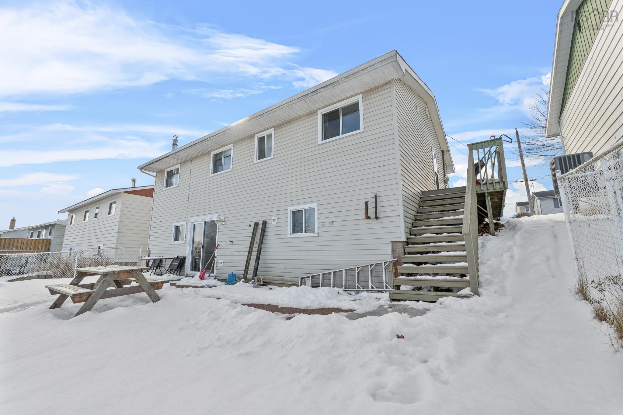 $424,900.00: 30 Leacock Court, Cole Harbour
