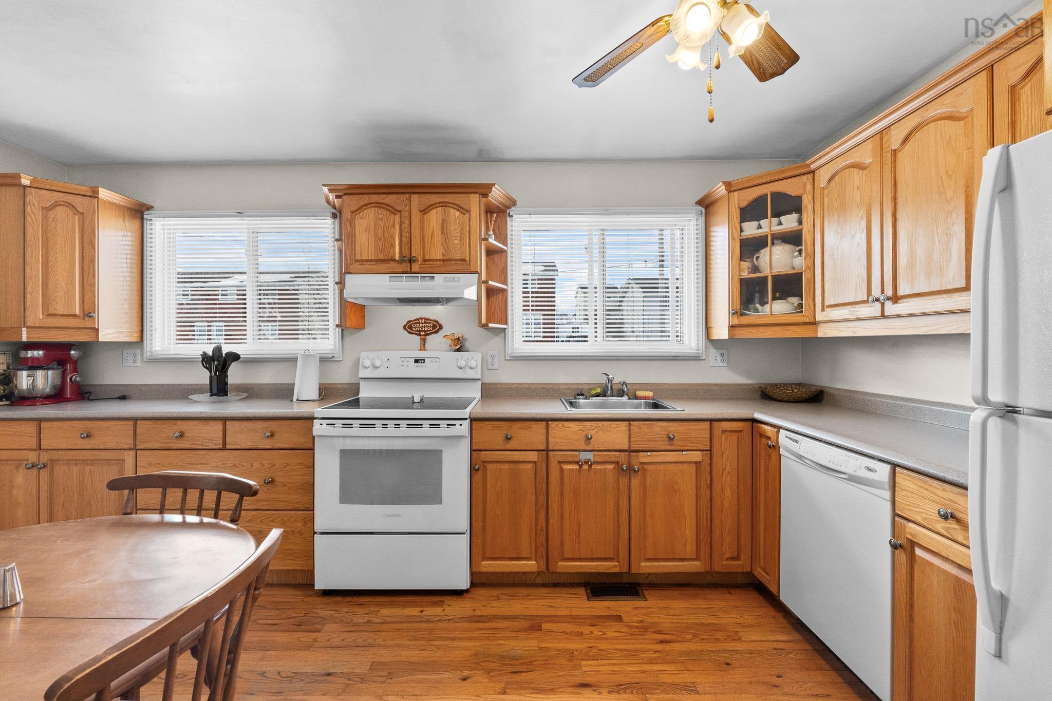 $424,900.00: 30 Leacock Court, Cole Harbour