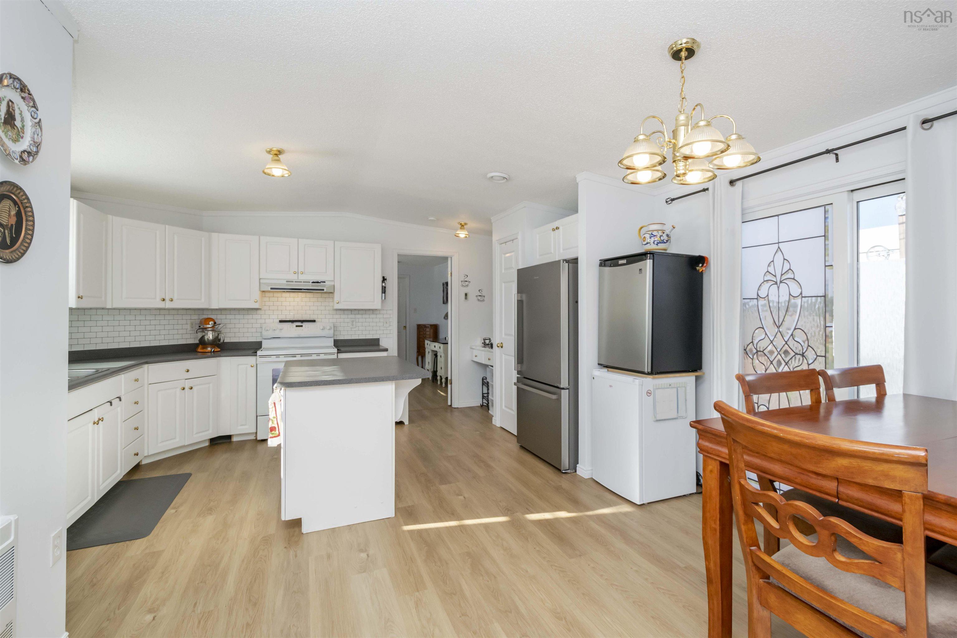 $259,900.00: 117 Sherbrooke Avenue, Bridgewater