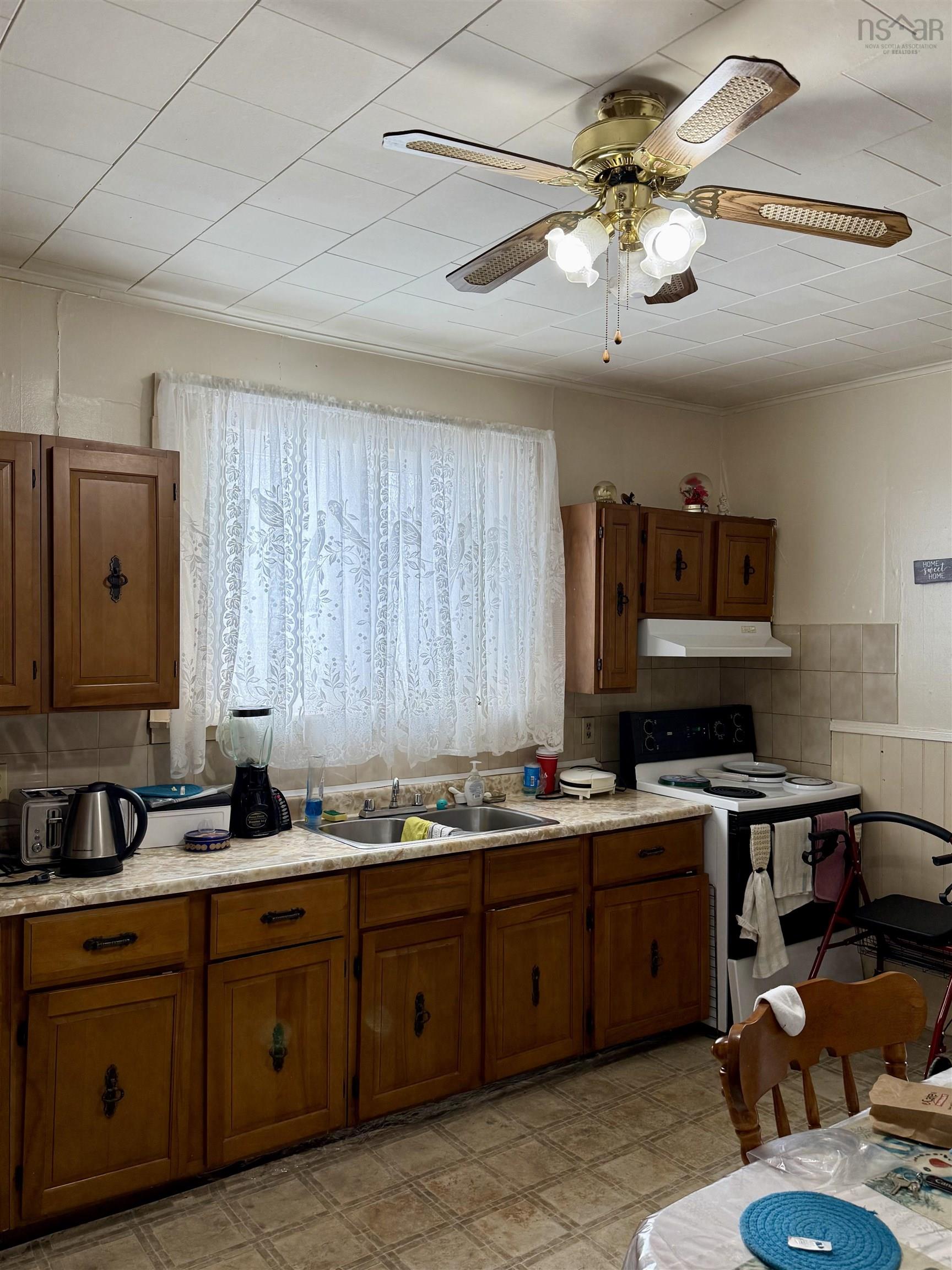 $110,000.00: 5 Huron Avenue, Sydney Mines