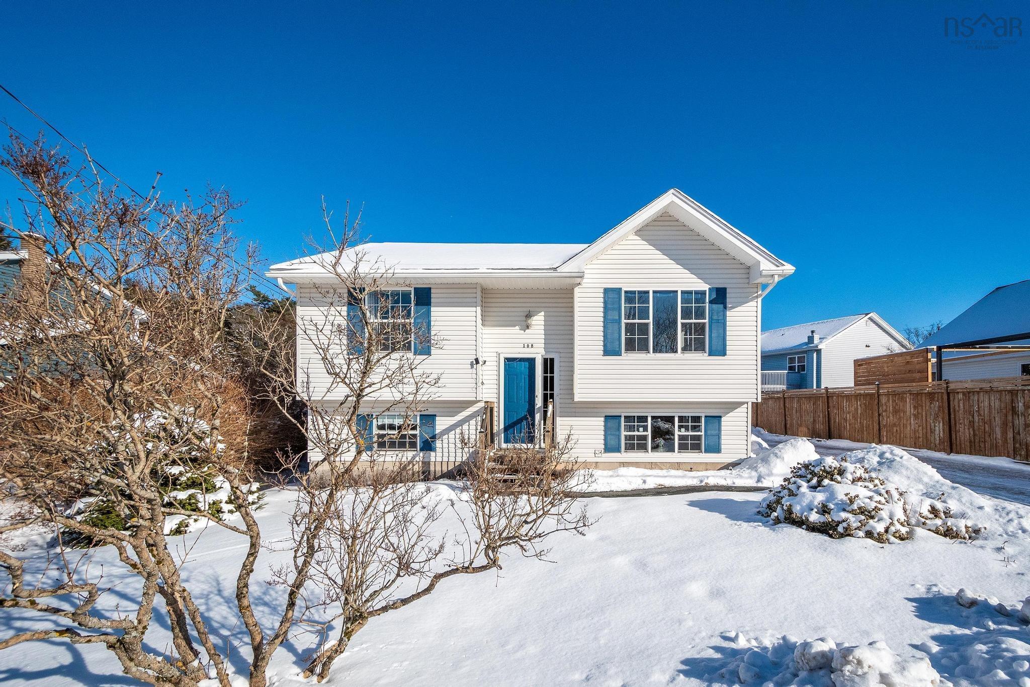 $499,900.00: 108 Forestglen Drive, Timberlea
