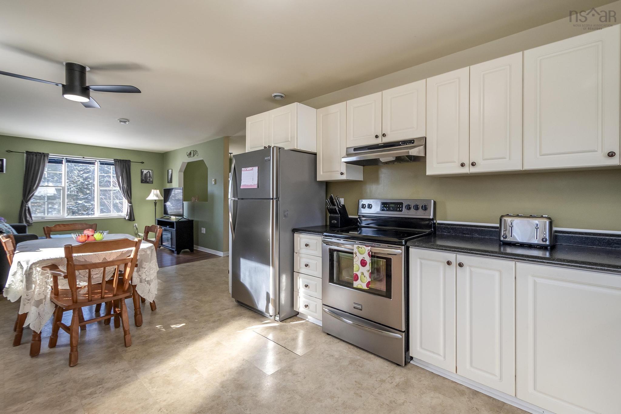 $499,900.00: 108 Forestglen Drive, Timberlea