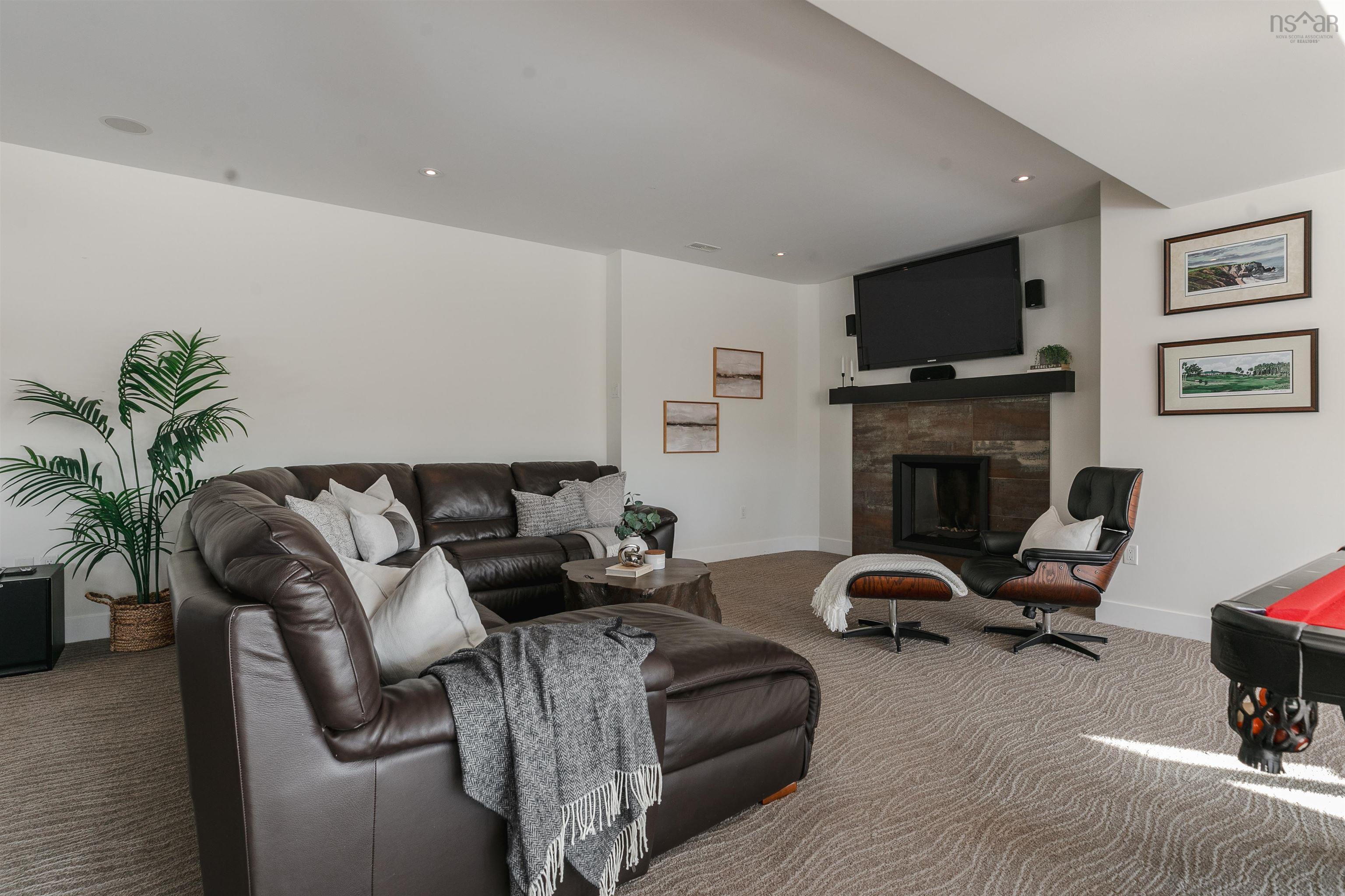 $1,395,000.00: 115 Aarons Way, Fergusons Cove