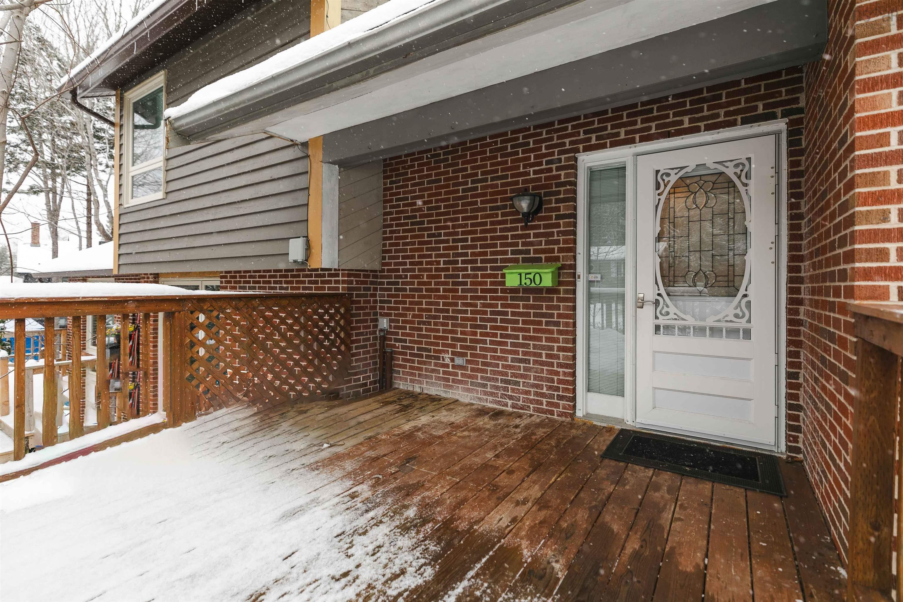 $589,900.00: 150 Millrun Crescent, Bedford