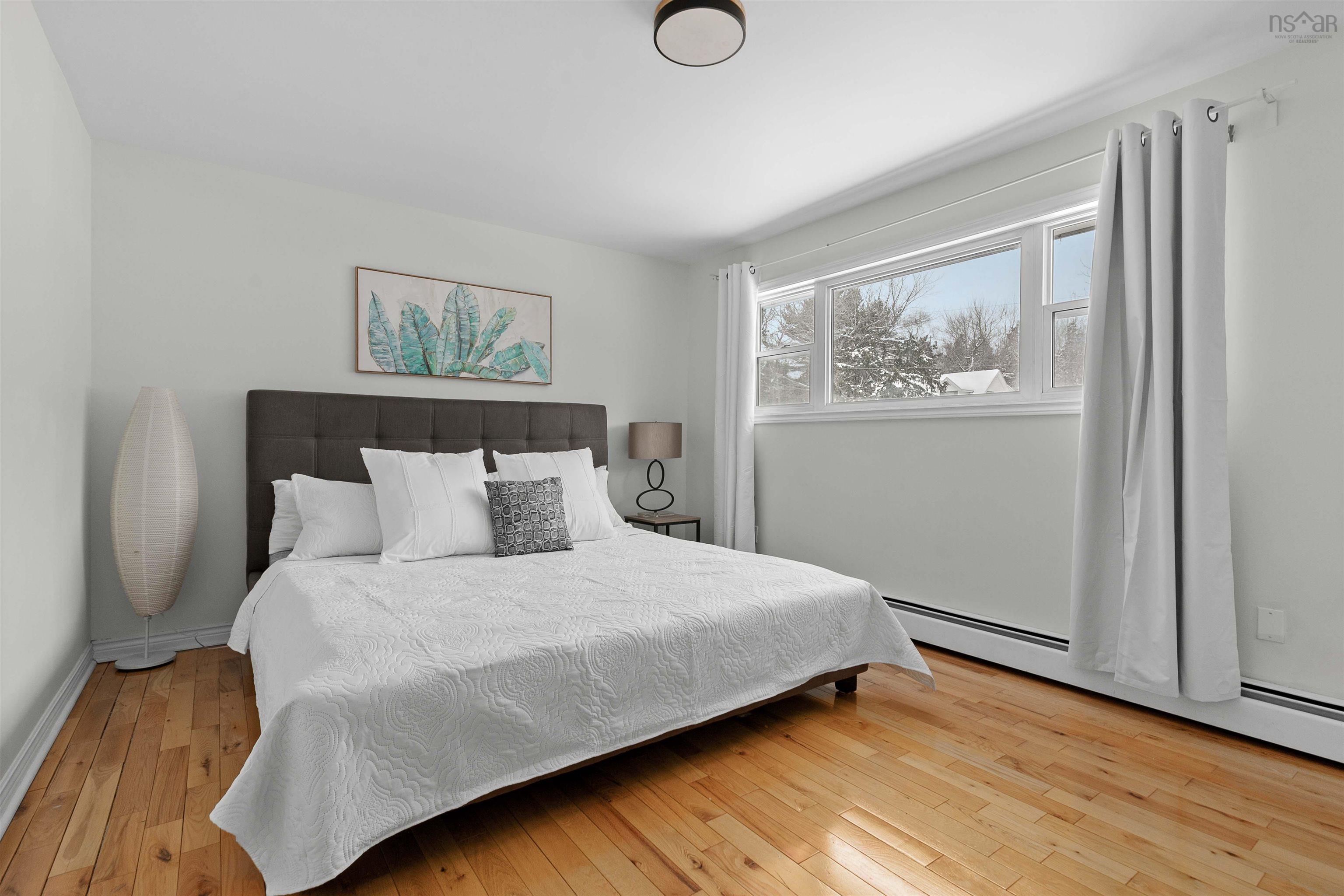 $589,900.00: 150 Millrun Crescent, Bedford
