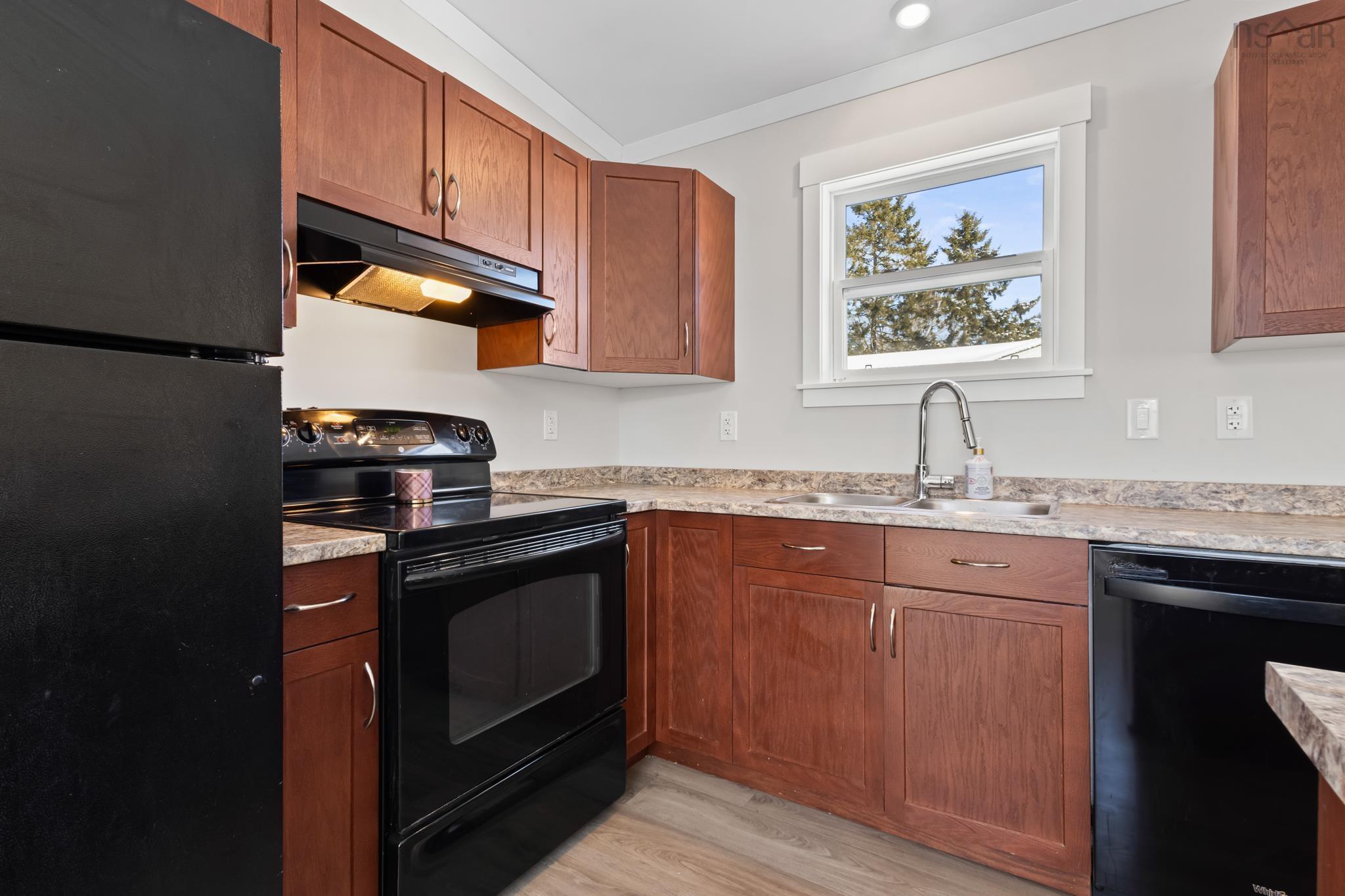 $289,999.00: 1127 Susan Drive, Beaver Bank