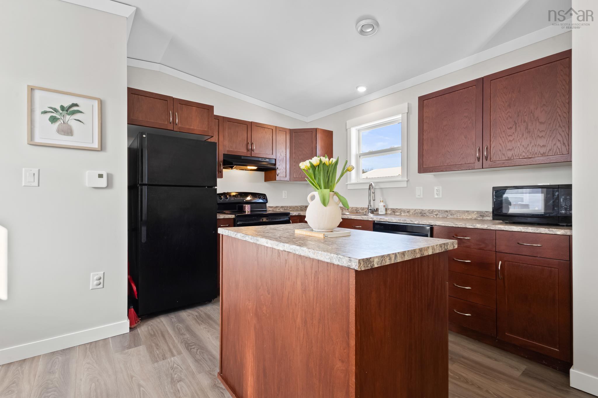 $289,999.00: 1127 Susan Drive, Beaver Bank