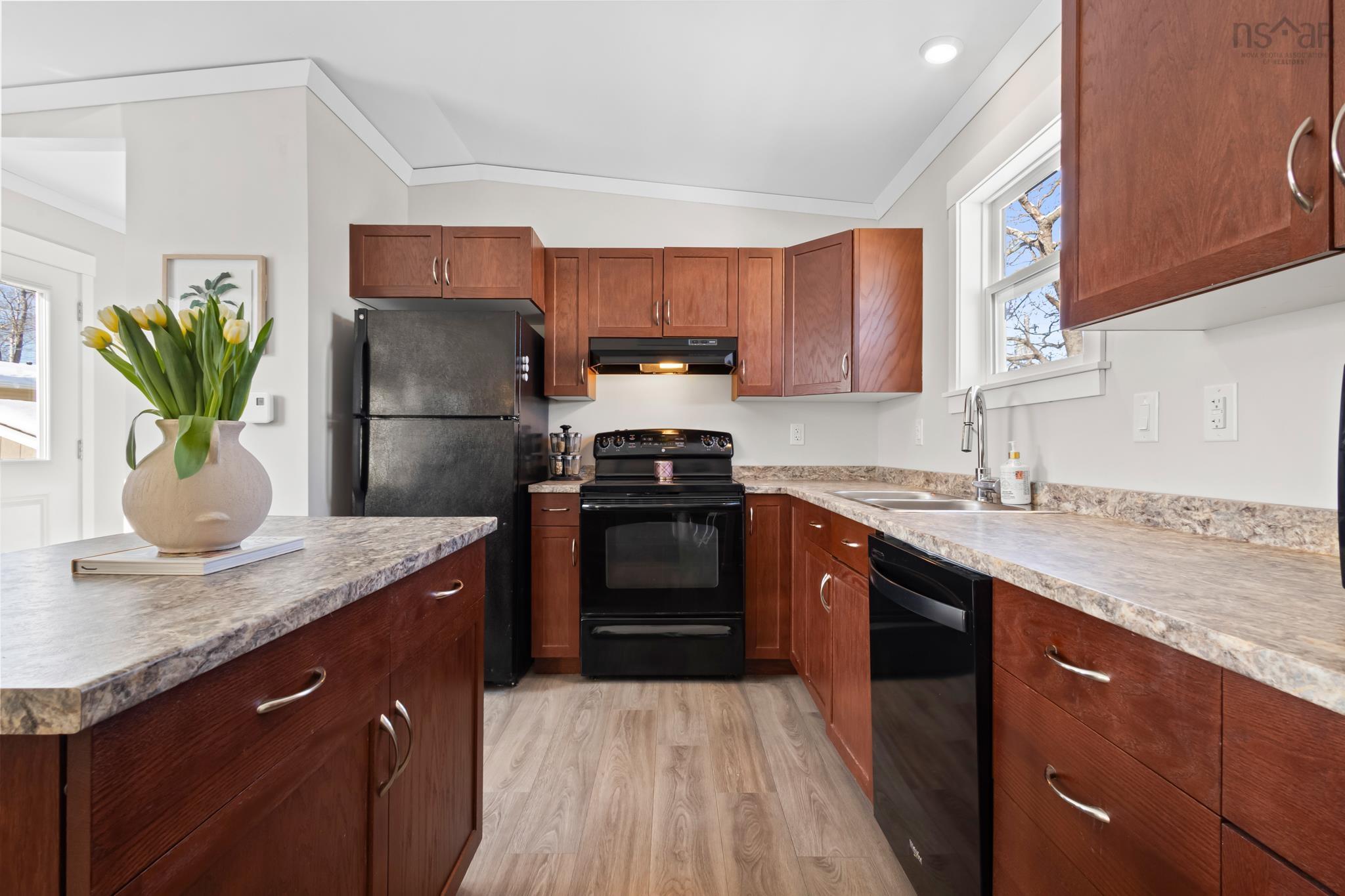 $289,999.00: 1127 Susan Drive, Beaver Bank