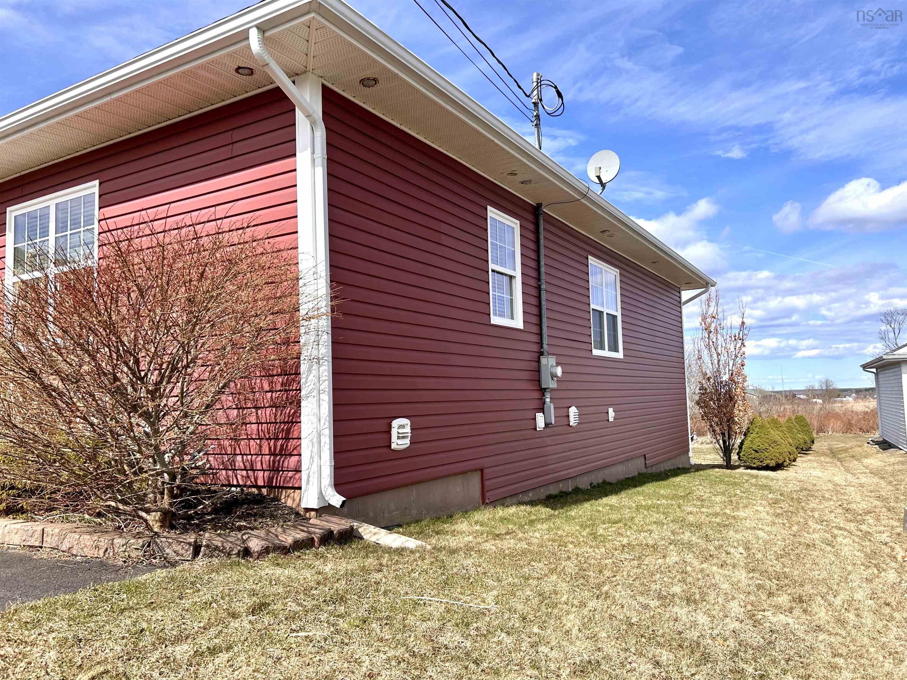 $599,900.00: 14 Marshview Drive, Amherst