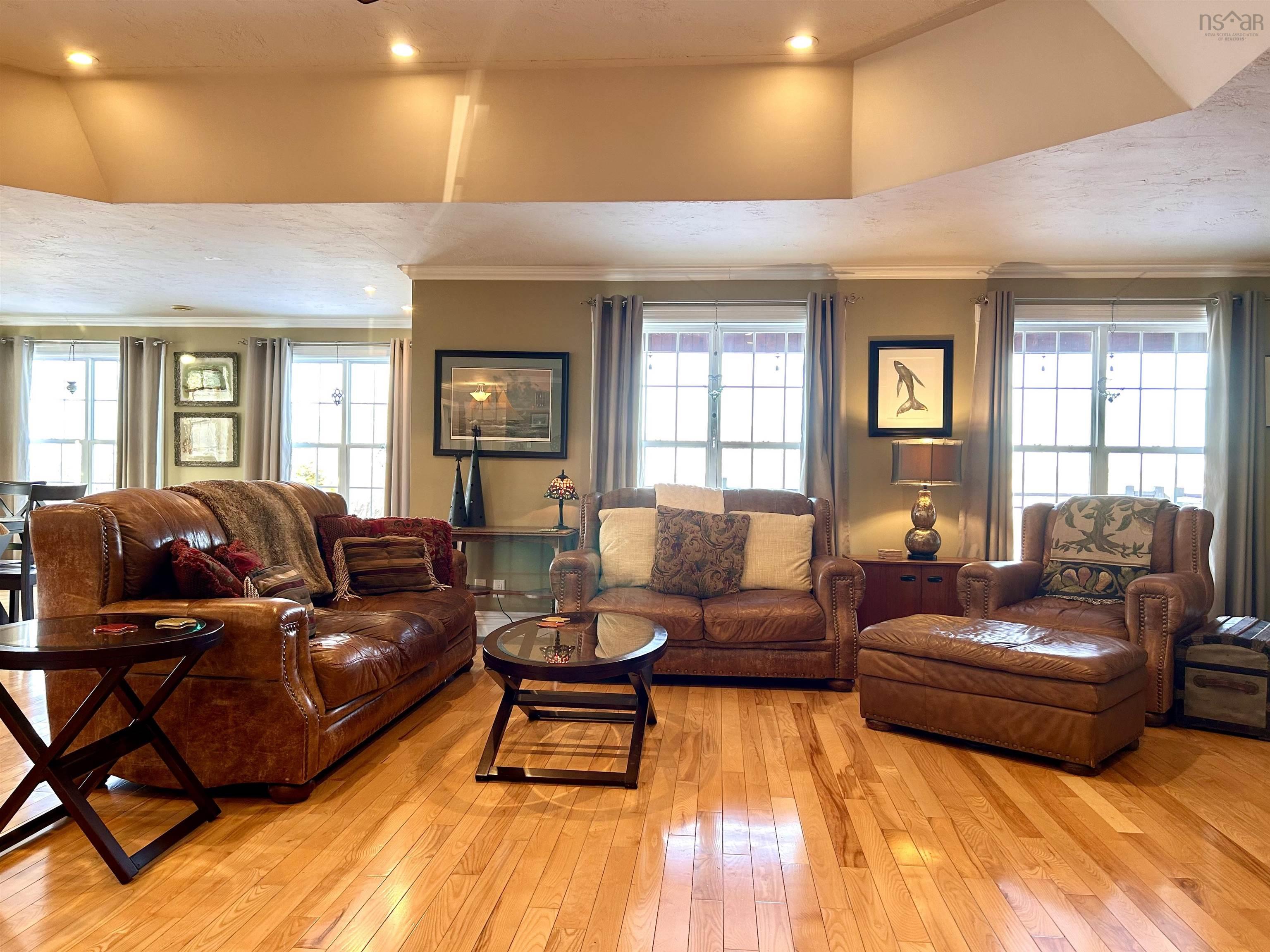 $599,900.00: 14 Marshview Drive, Amherst