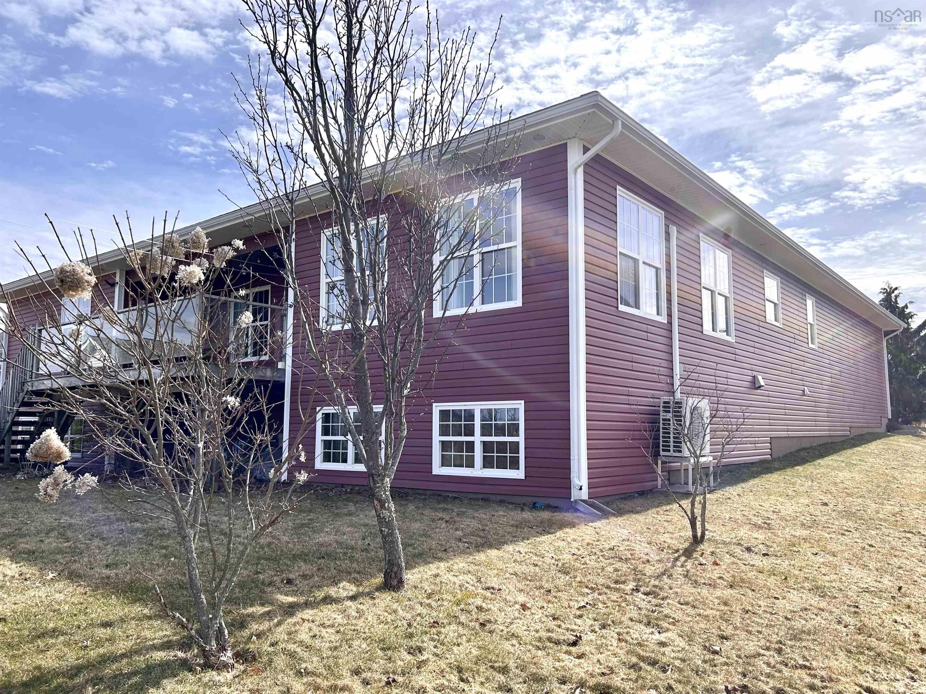 $599,900.00: 14 Marshview Drive, Amherst