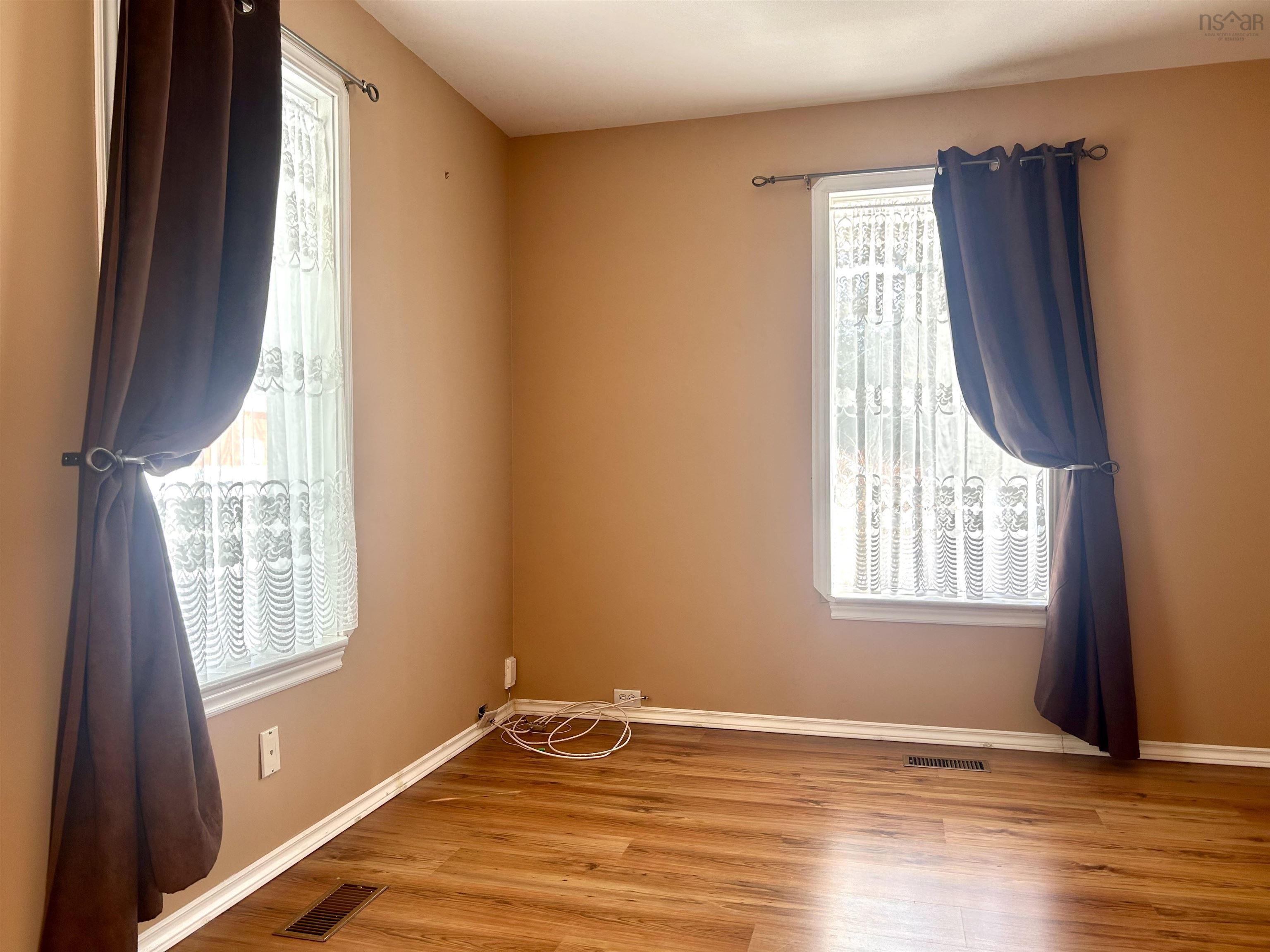 $169,900.00: 7 Cornwall Street, Amherst