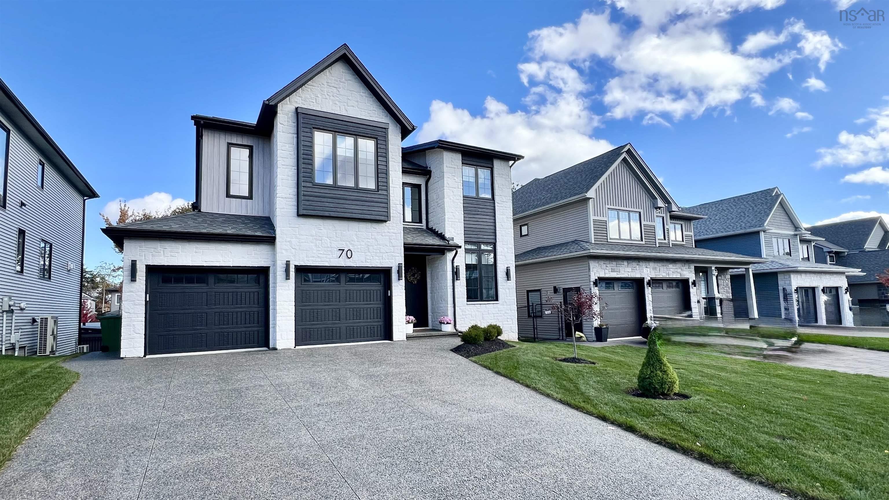 70 Crownridge Drive, Bedford, NS (MLS® 202503015)